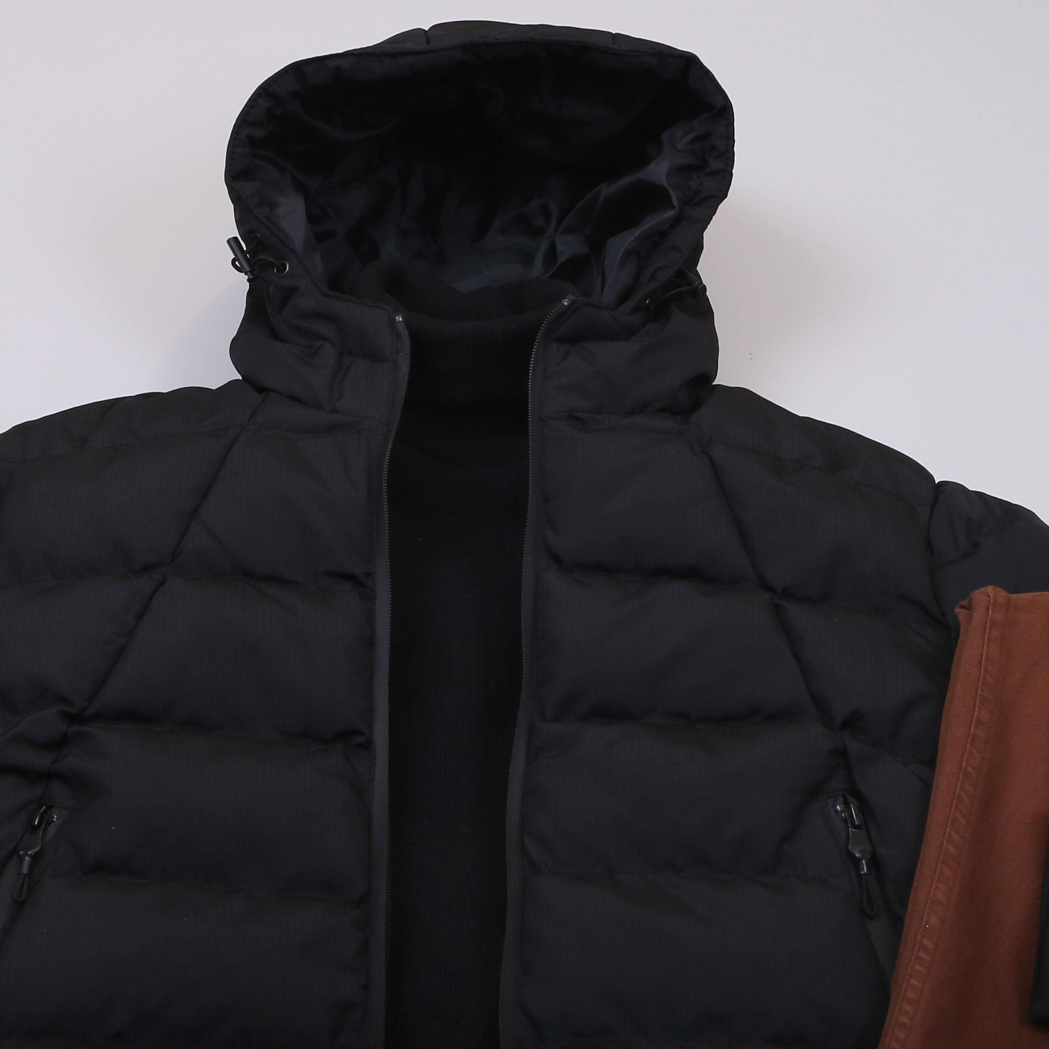 Siyah Şişme Mont Boğazlı Body Pantolon Bot Kombin