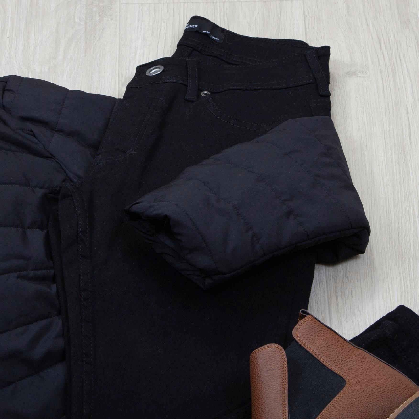 Siyah Şişme Mont Boğazlı Body Pantolon Bot Kombin