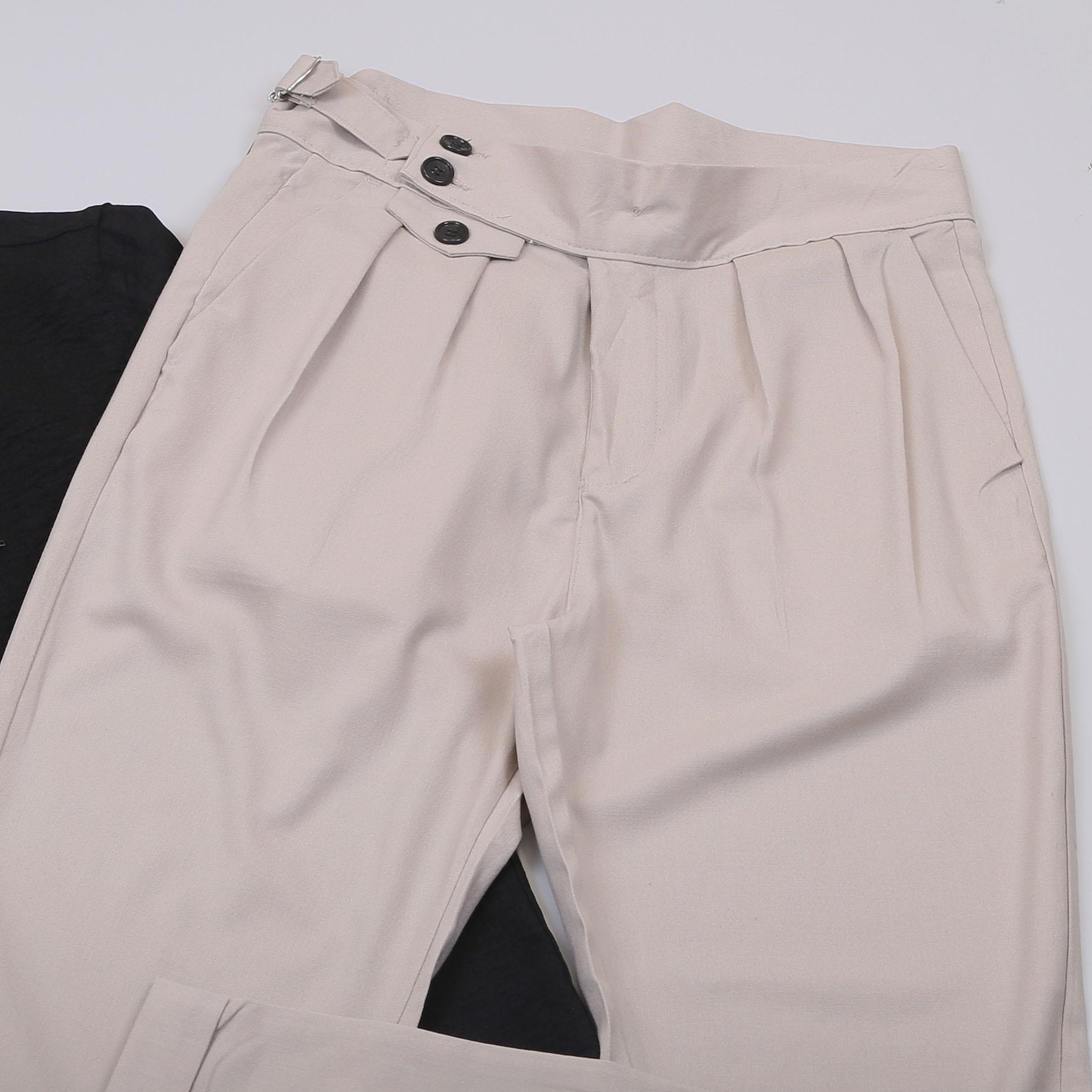 Siyah Spor Gömlek Pileli Pantolon Ayakkabı Kombin