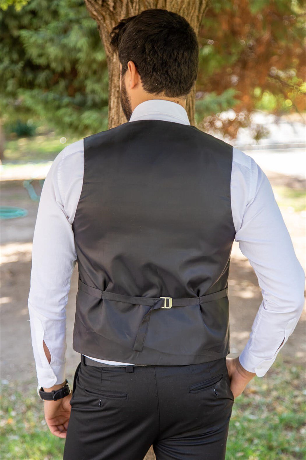 Siyah standart yaka zincirli model klasik yelek