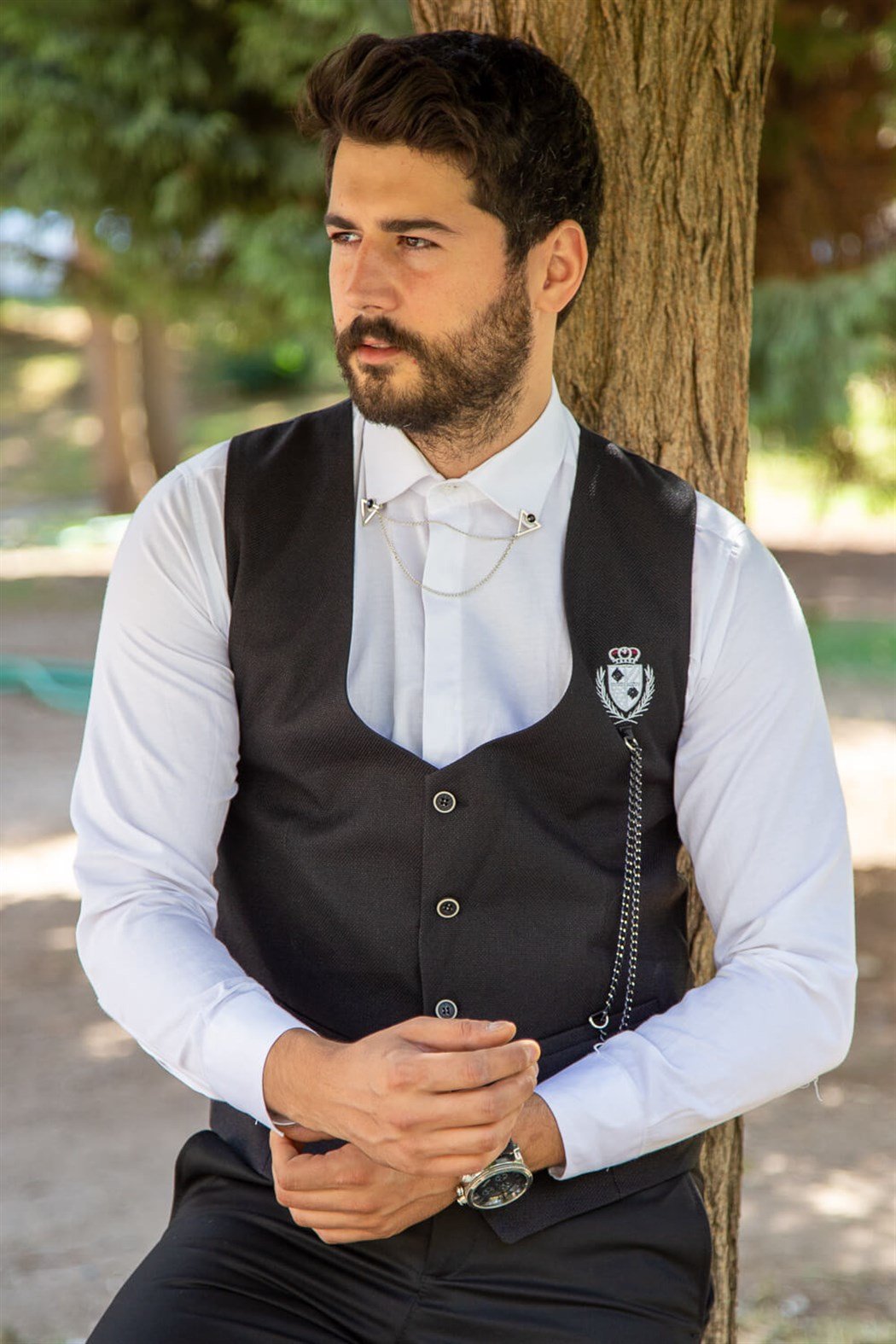 Siyah standart yaka zincirli model klasik yelek