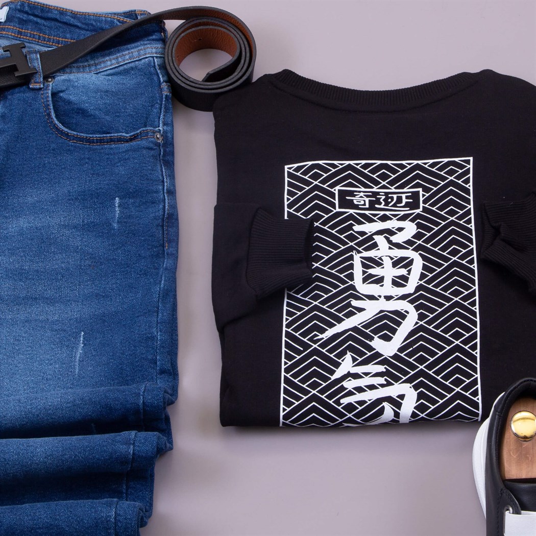 Siyah Sweat Pantolon Ayakkabı Kombin