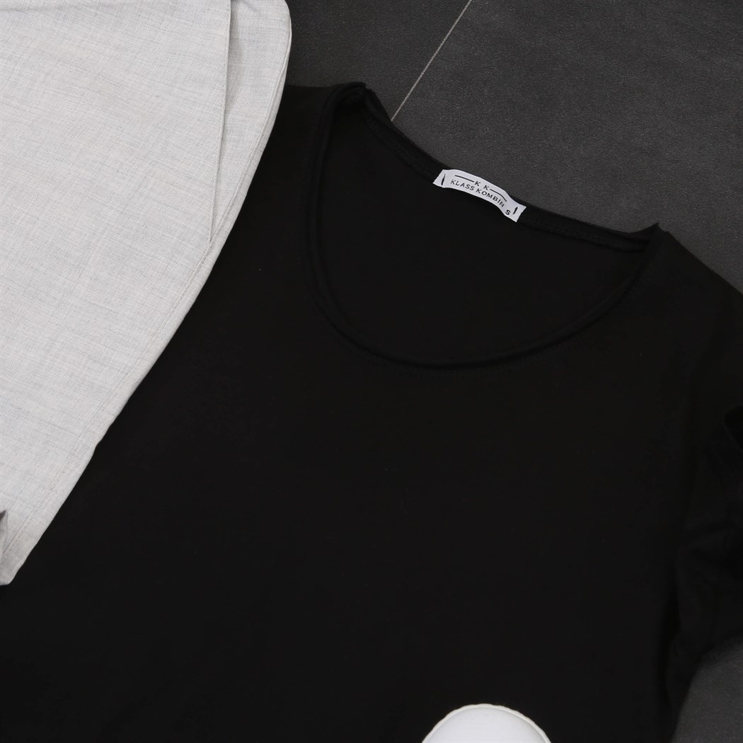 Siyah T-Shirt Gri Jogger Pantolon Spor Ayakkabı Kombini 