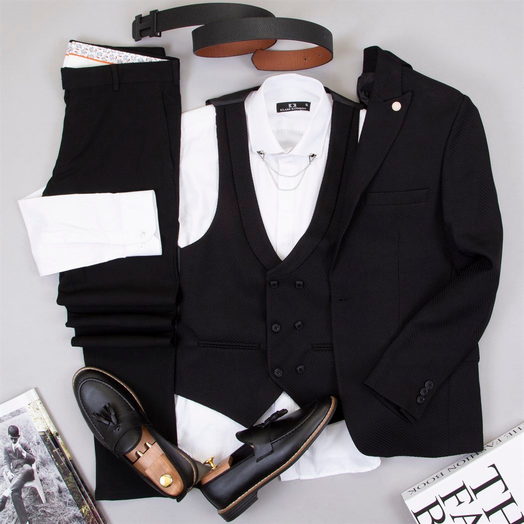 Siyah Takım Elbise  Kombini