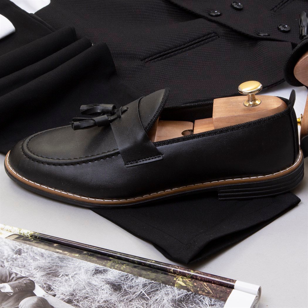 Siyah Takım Elbise  Kombini