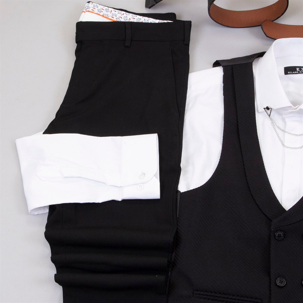 Siyah Takım Elbise  Kombini