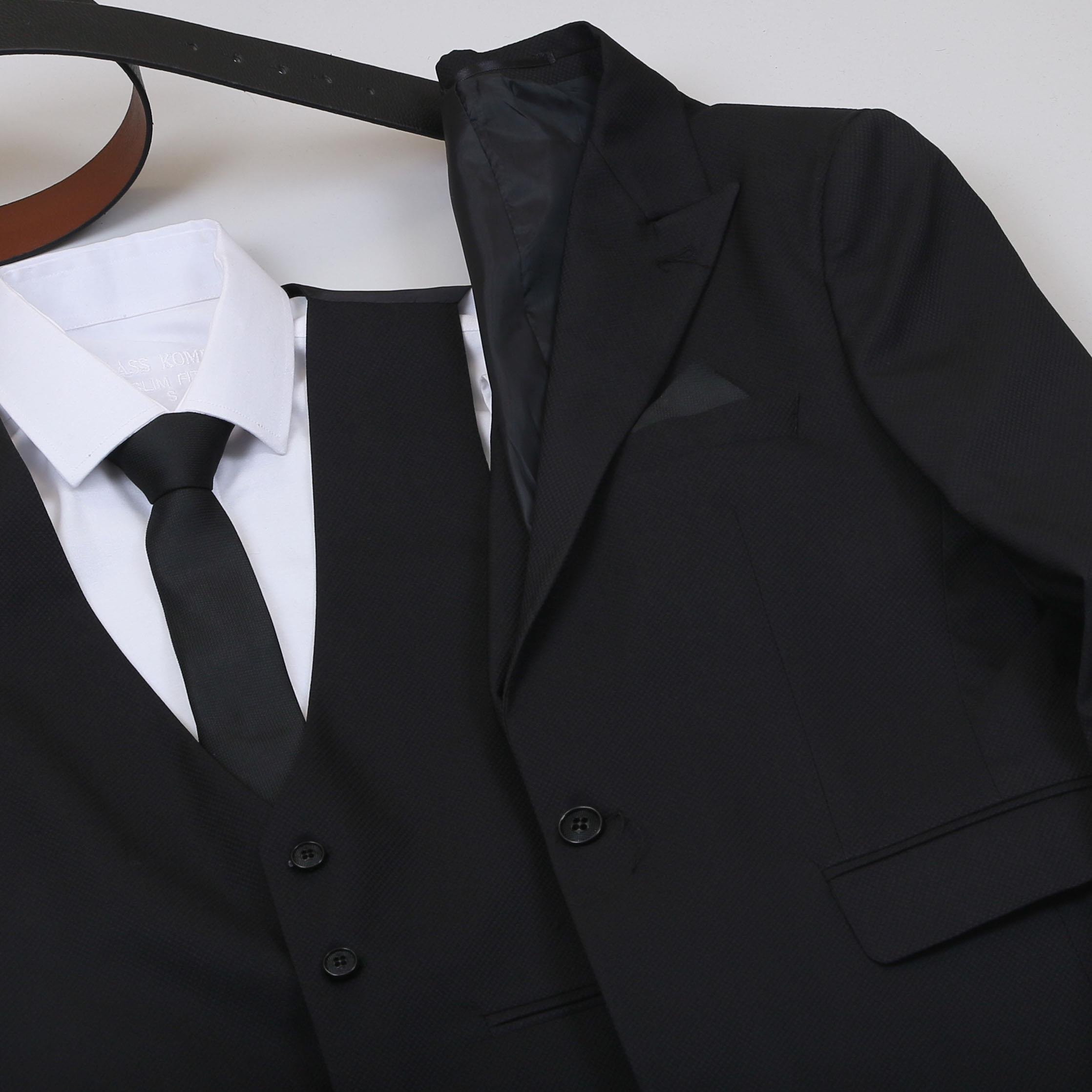 Siyah Takım Elbise Kombini