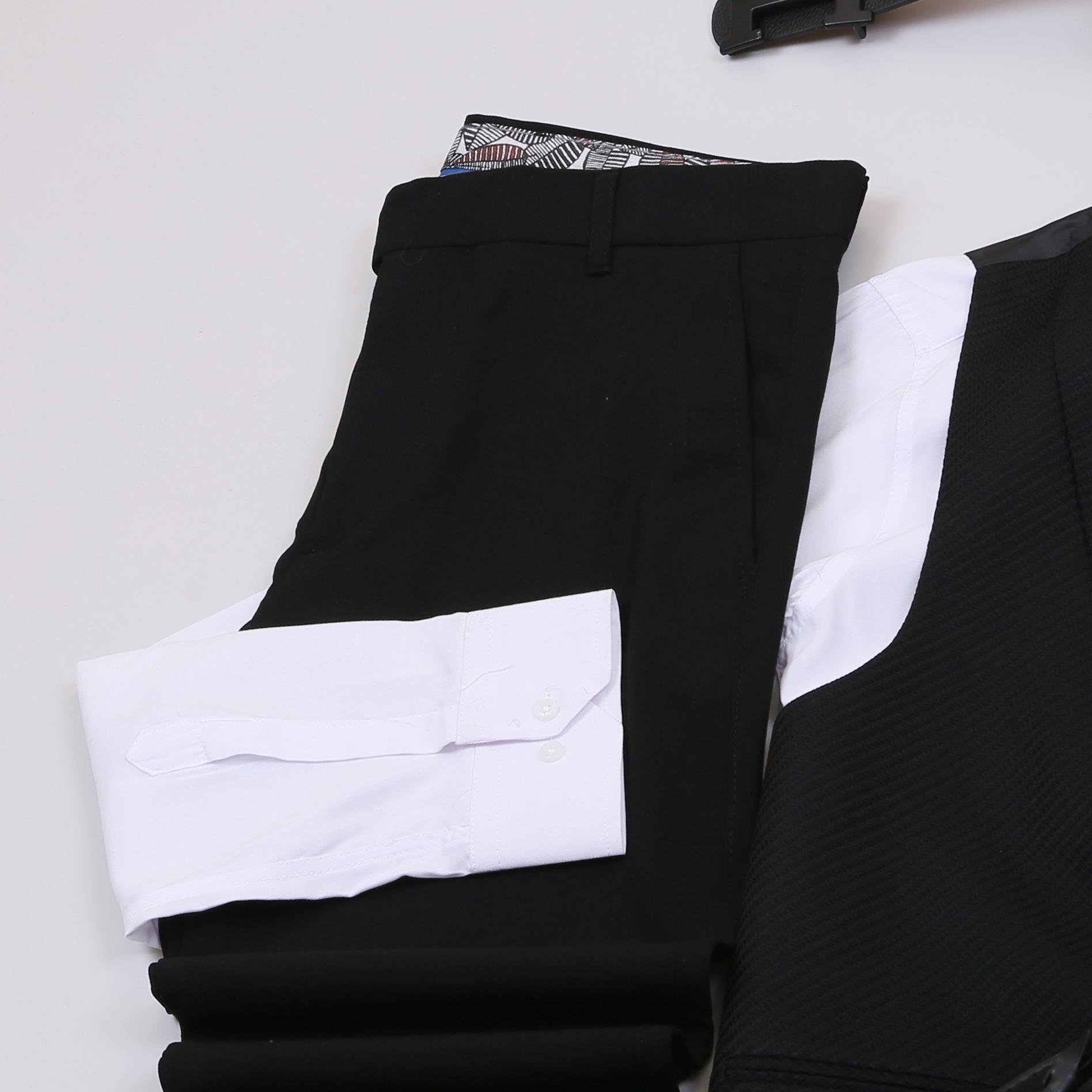 Siyah Takım Elbise Kombini