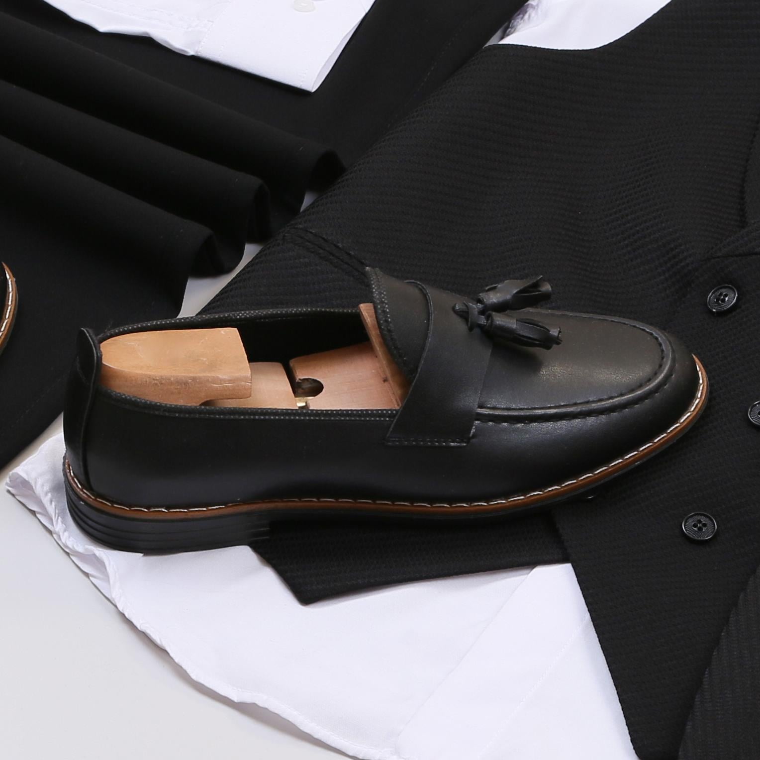 Siyah Takım Elbise Kombini