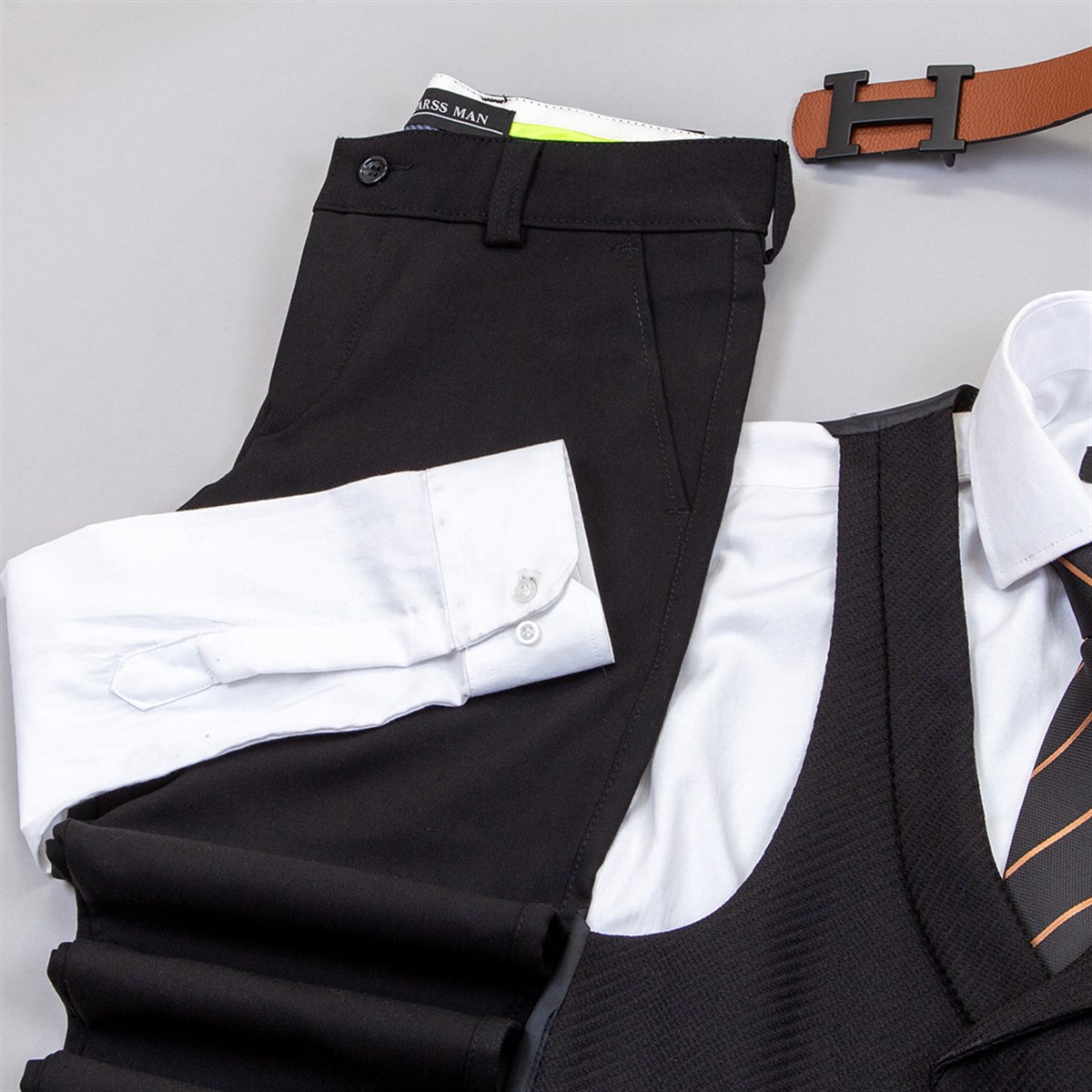 Siyah Takım Elbise Kombini