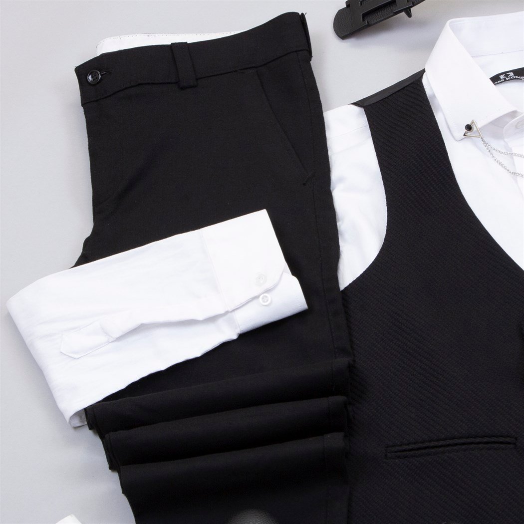 Siyah Takım Elbise Kombini