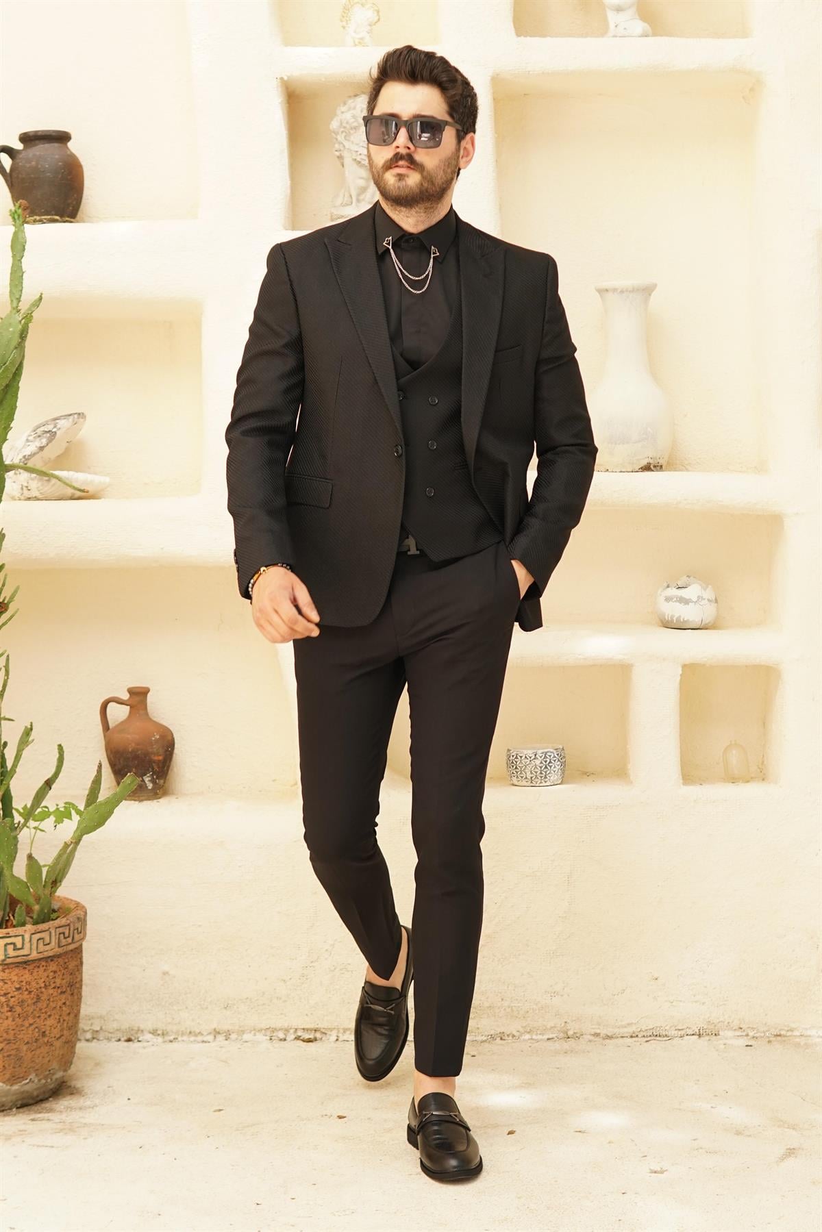Siyah Takım Elbise Kombini