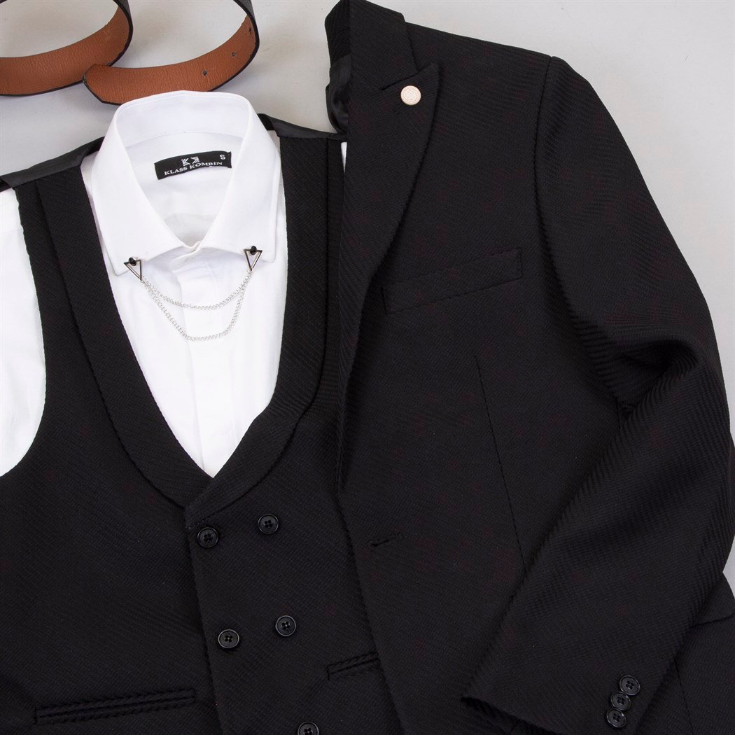 Siyah Takım Elbise  Kombini