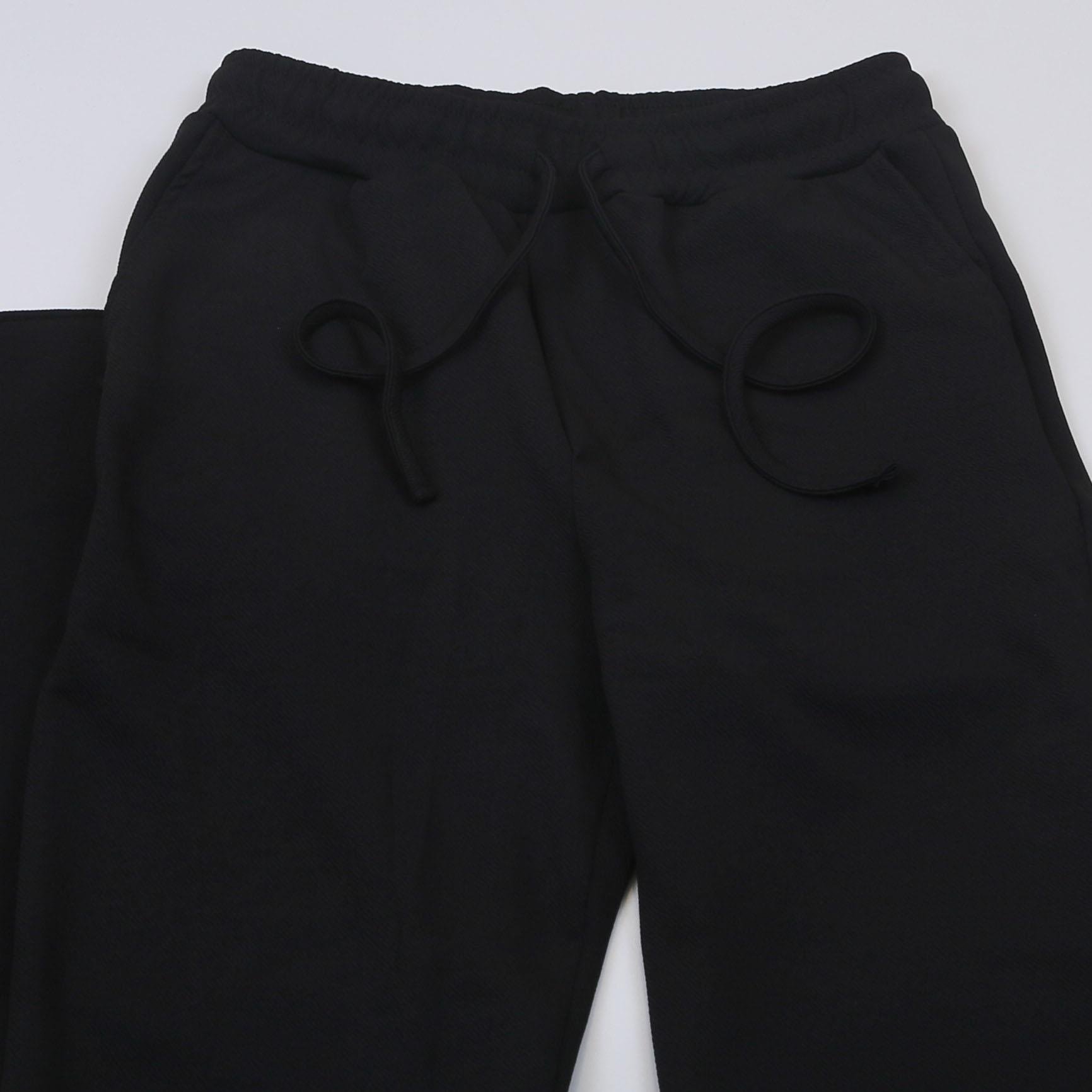 Siyah Tişörtlü Takım Ayakkabı Kombin