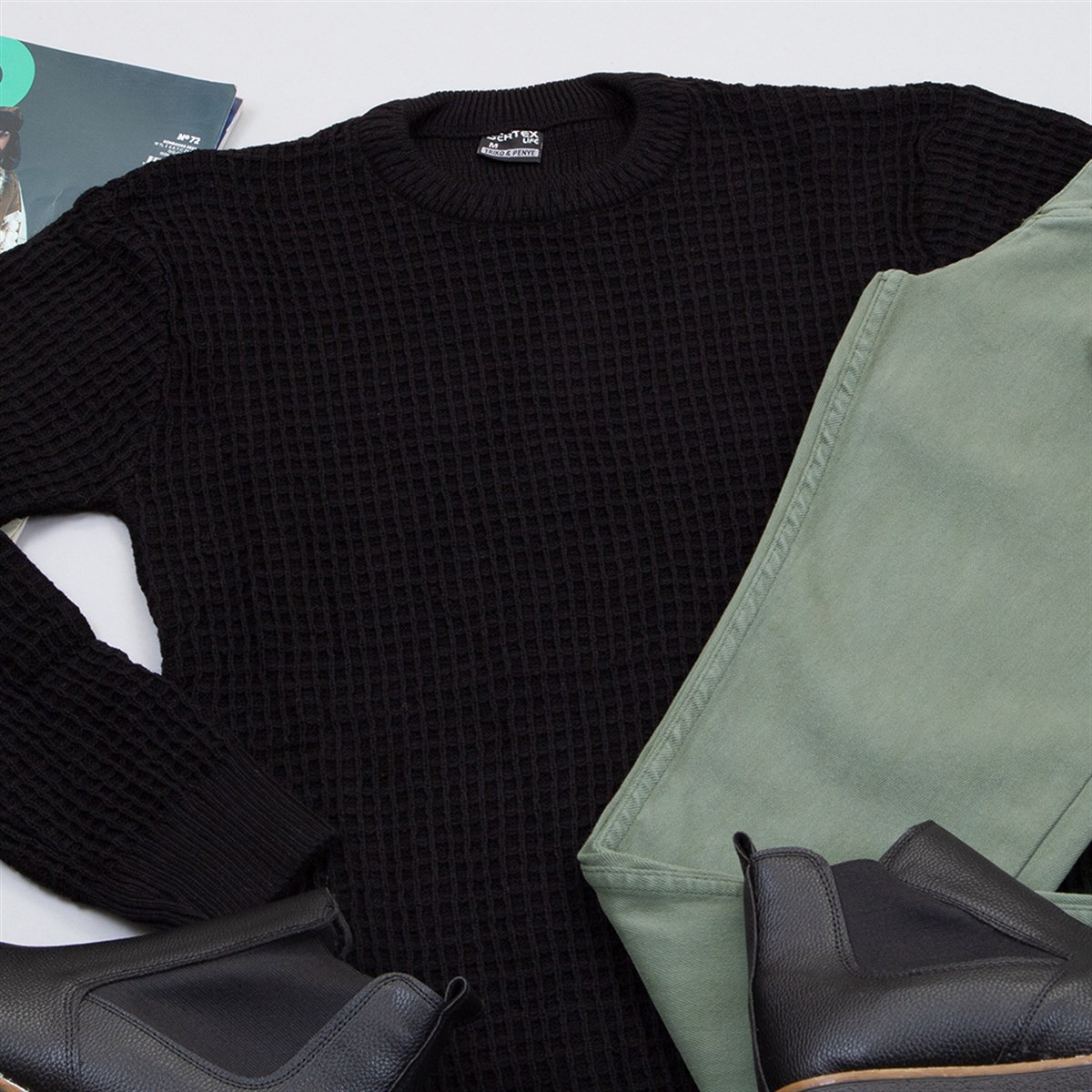 Siyah Triko Kazak Pantolon Ayakkabı Kombin