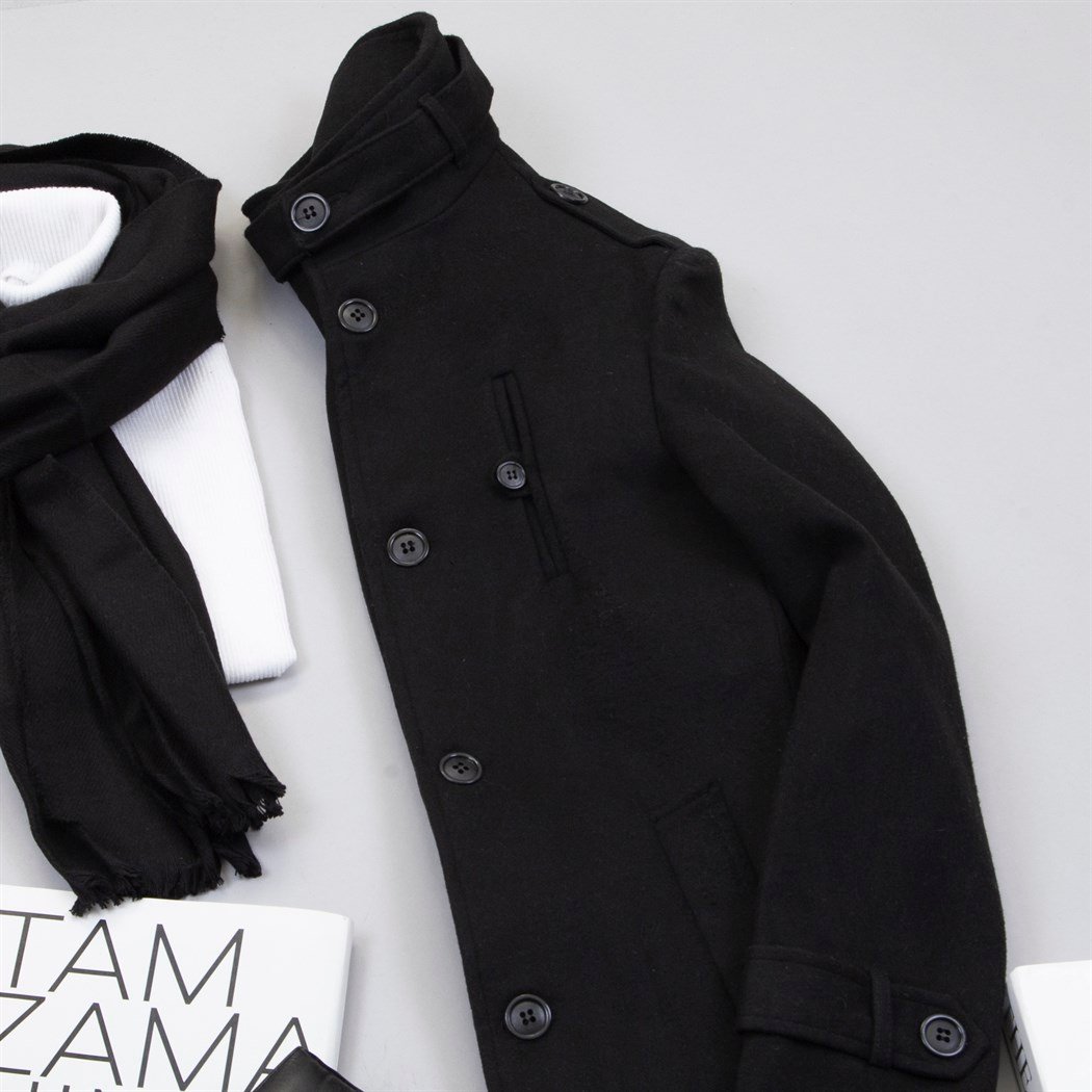 Siyah Uzun Kaşe Kaban Boğazlı Kazak Atkı Pantolon Bot Kombin