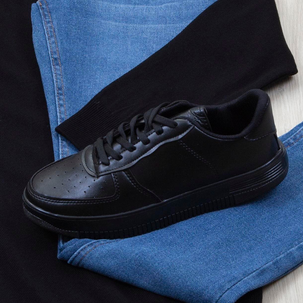 Siyah Yarım Balıkçı Kazak Pantolon Ayakkabı Kombin