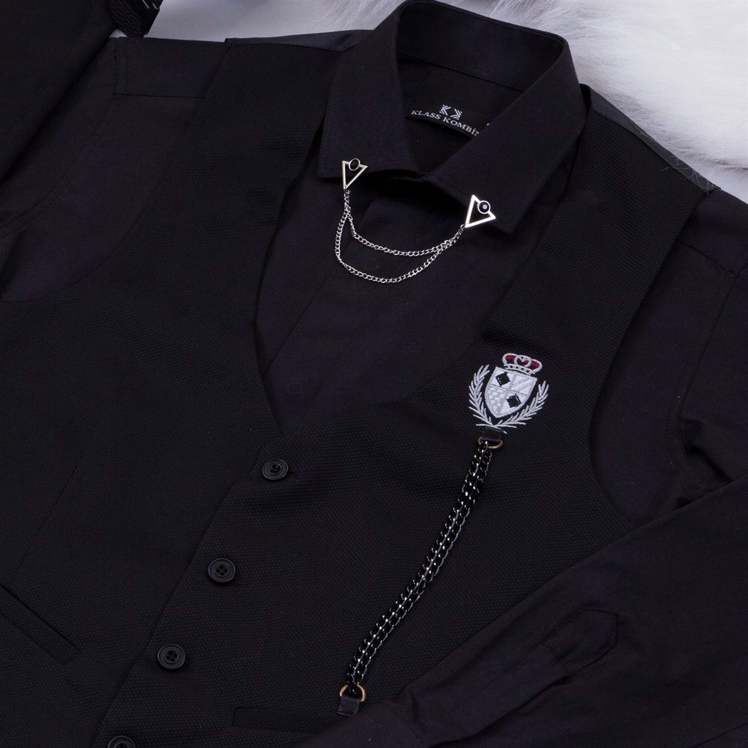 Siyah Zincirli Yelek Gömlek Pantolon Ayakkabı Kombin