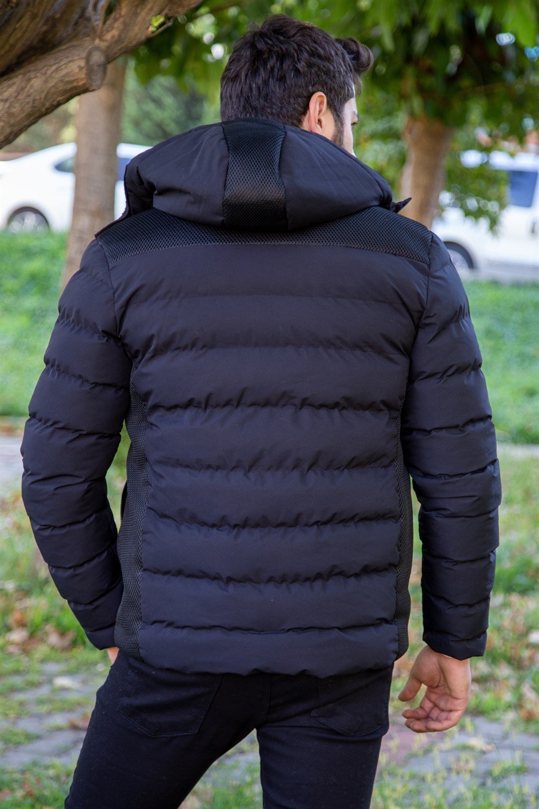 Slim fit fileli siyah şişme mont