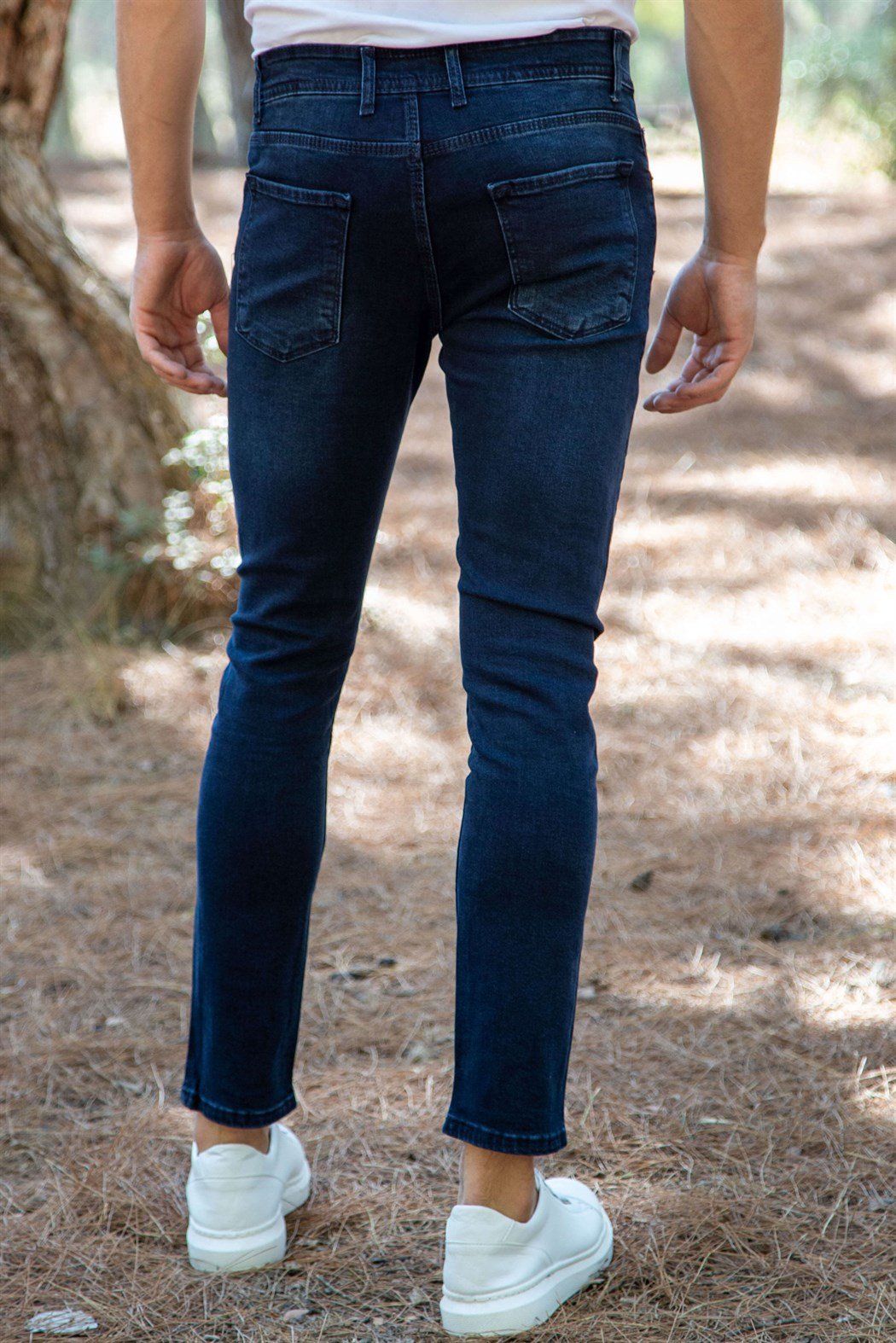 Slim fit tırnak detaylı dar paça koyu lacivert kot pantolon