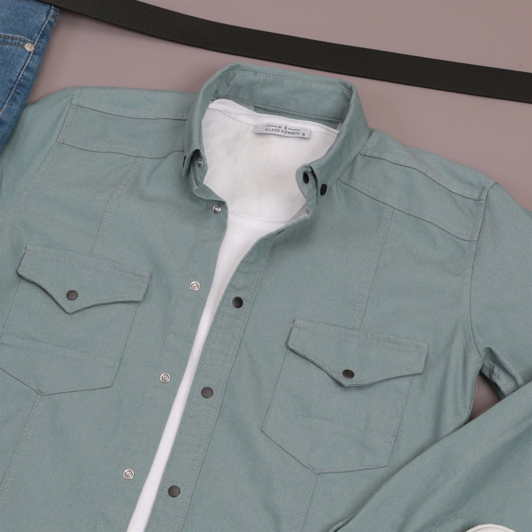 Su Yeşili Gömek Pantolon Ayakkabı Kombini