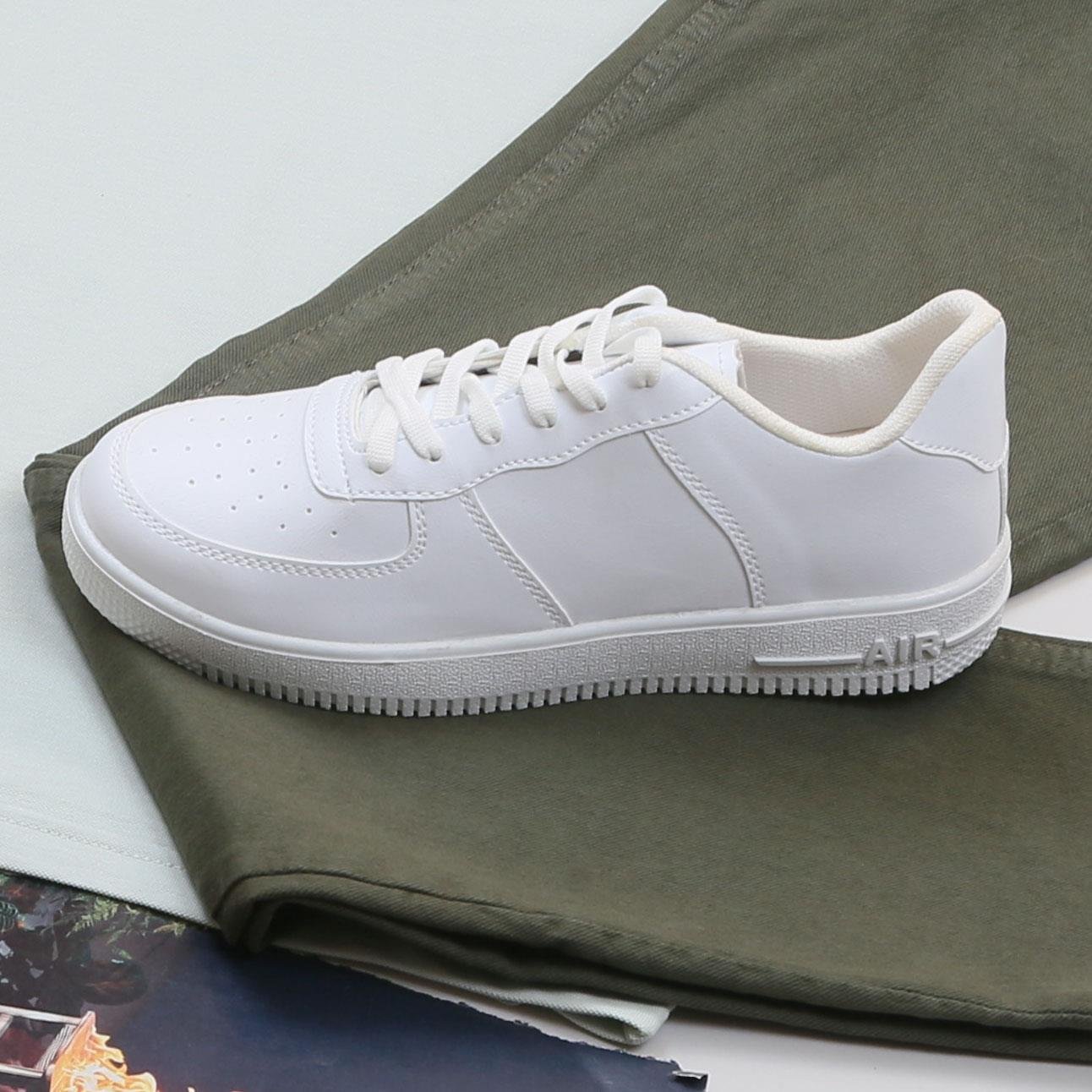 Su Yeşili Polo Yaka Tişört Pantolon Ayakkabı Kombin