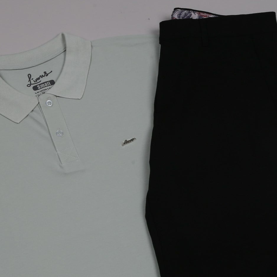 Su Yeşili Polo Yaka Tişört Siyah kumaş  pantolon  ayakkabı Kombin