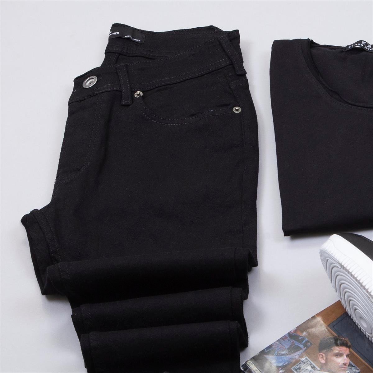 Sütlü Kahve Nubuk Ceket Tişört Pantolon Ayakkabı Kombin