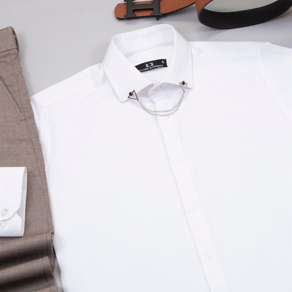 Sütlü Kahve Pantolon Beyaz Gömlek Ayakkabı Kombin