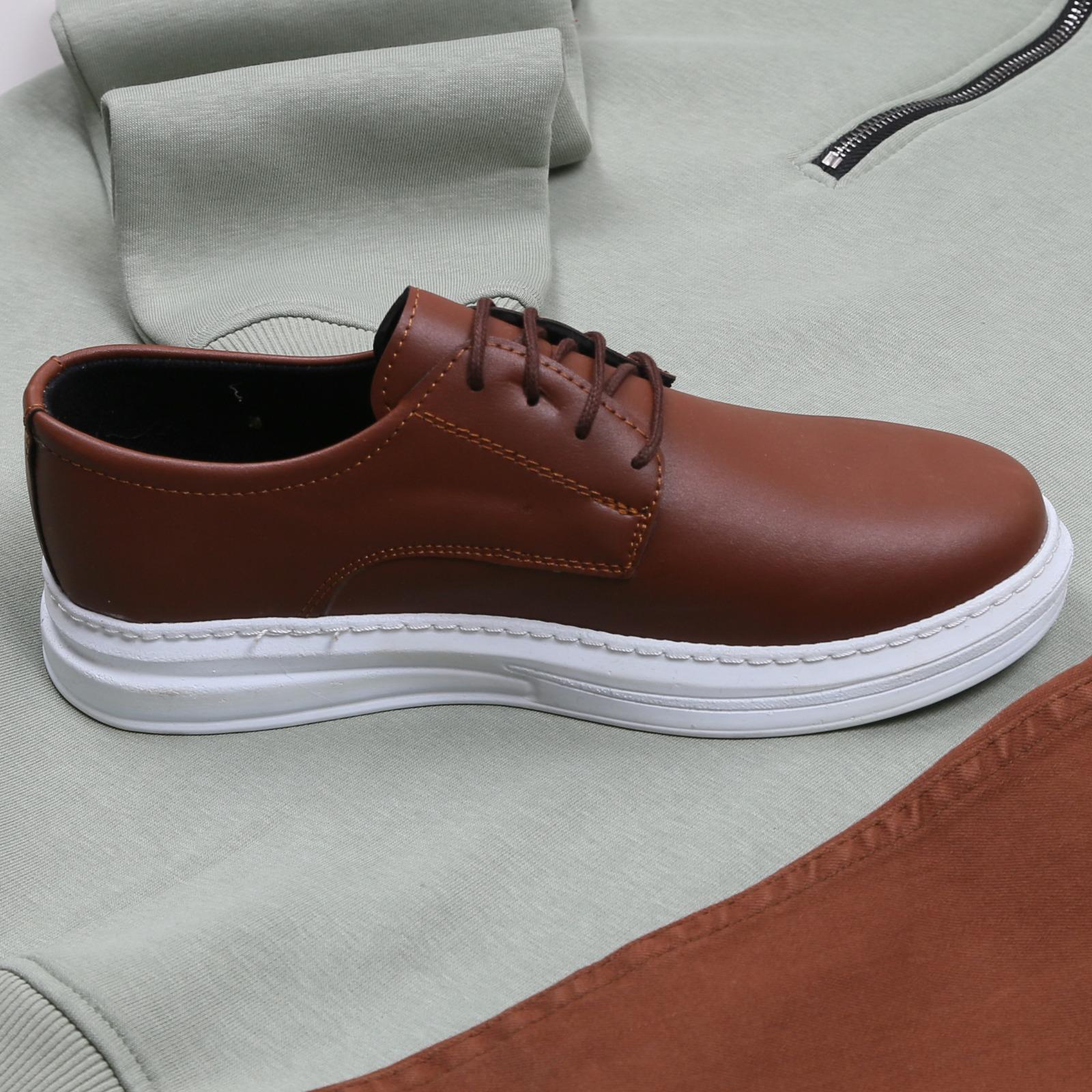 Sweat Kot Pantolon Ayakkabı Kombini