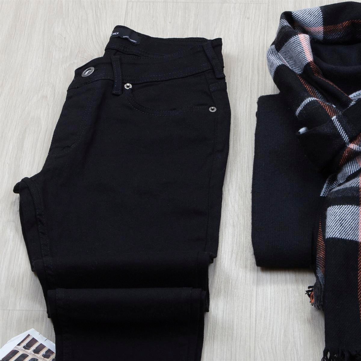 Bordo Blazer Ceket Boğazlı Body Pantolon Bot Kombin