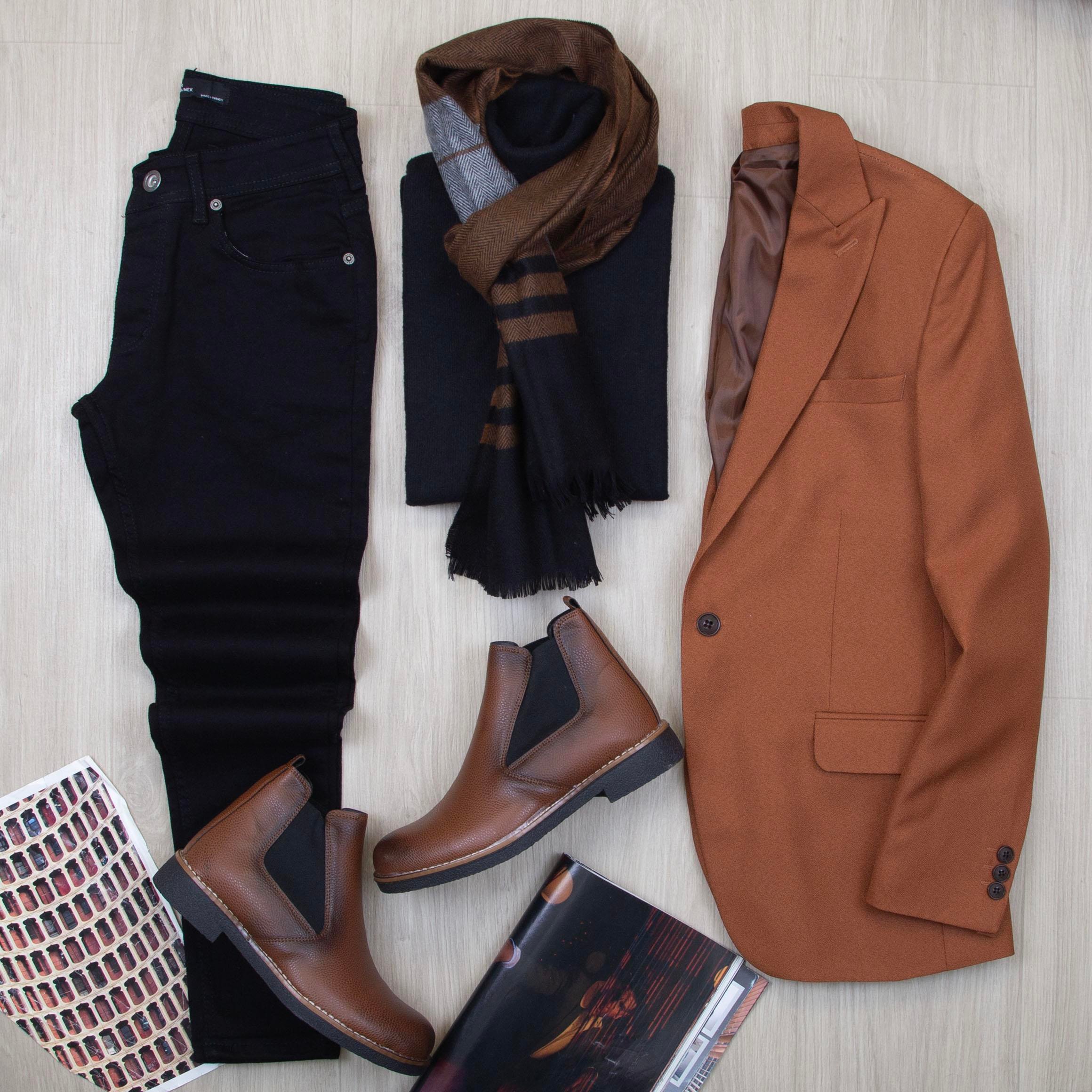 Taba Blazer Ceket Boğazlı Body Pantolon Bot Kombin