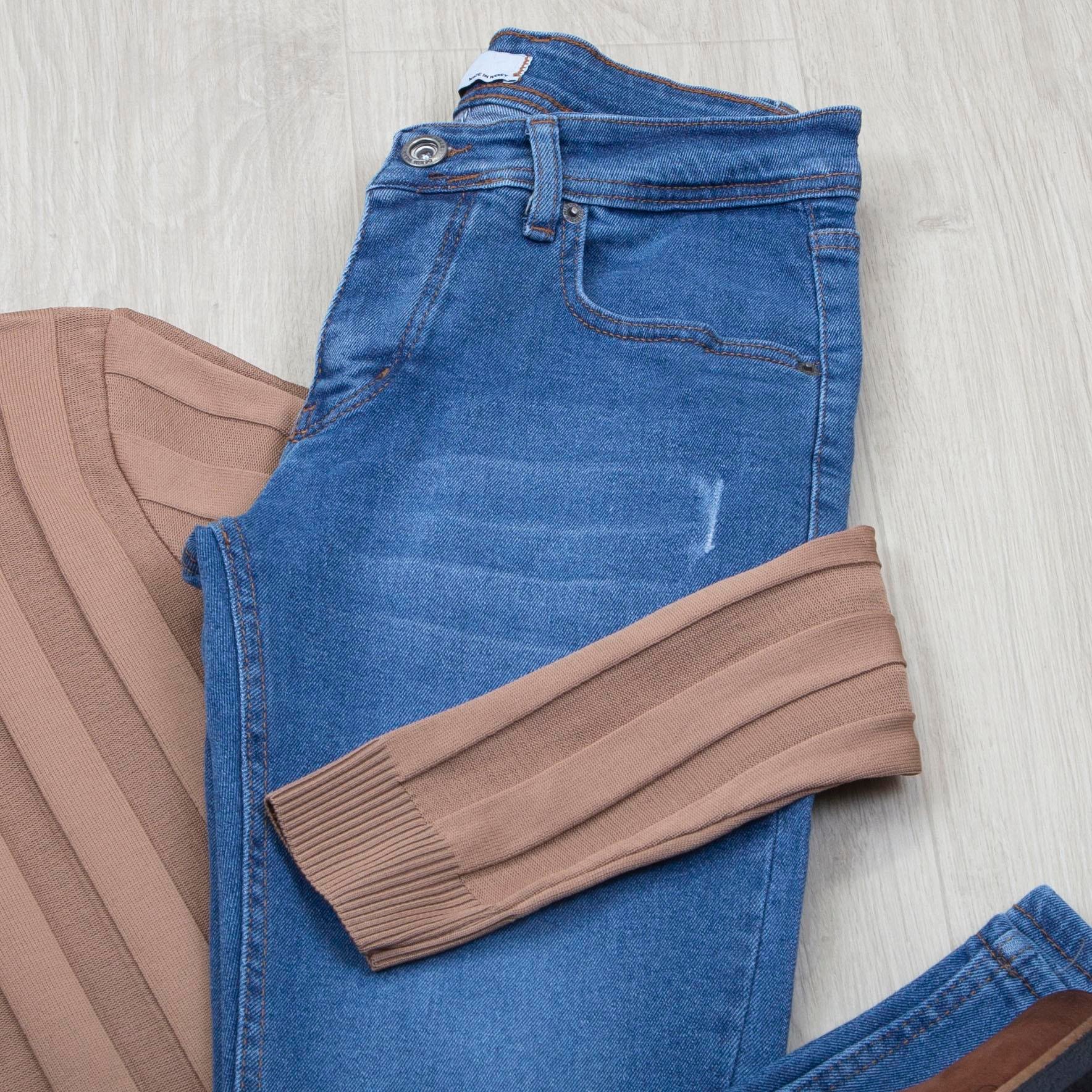 Taba Boğazlı Triko Kazak Pantolon Bot Kombin