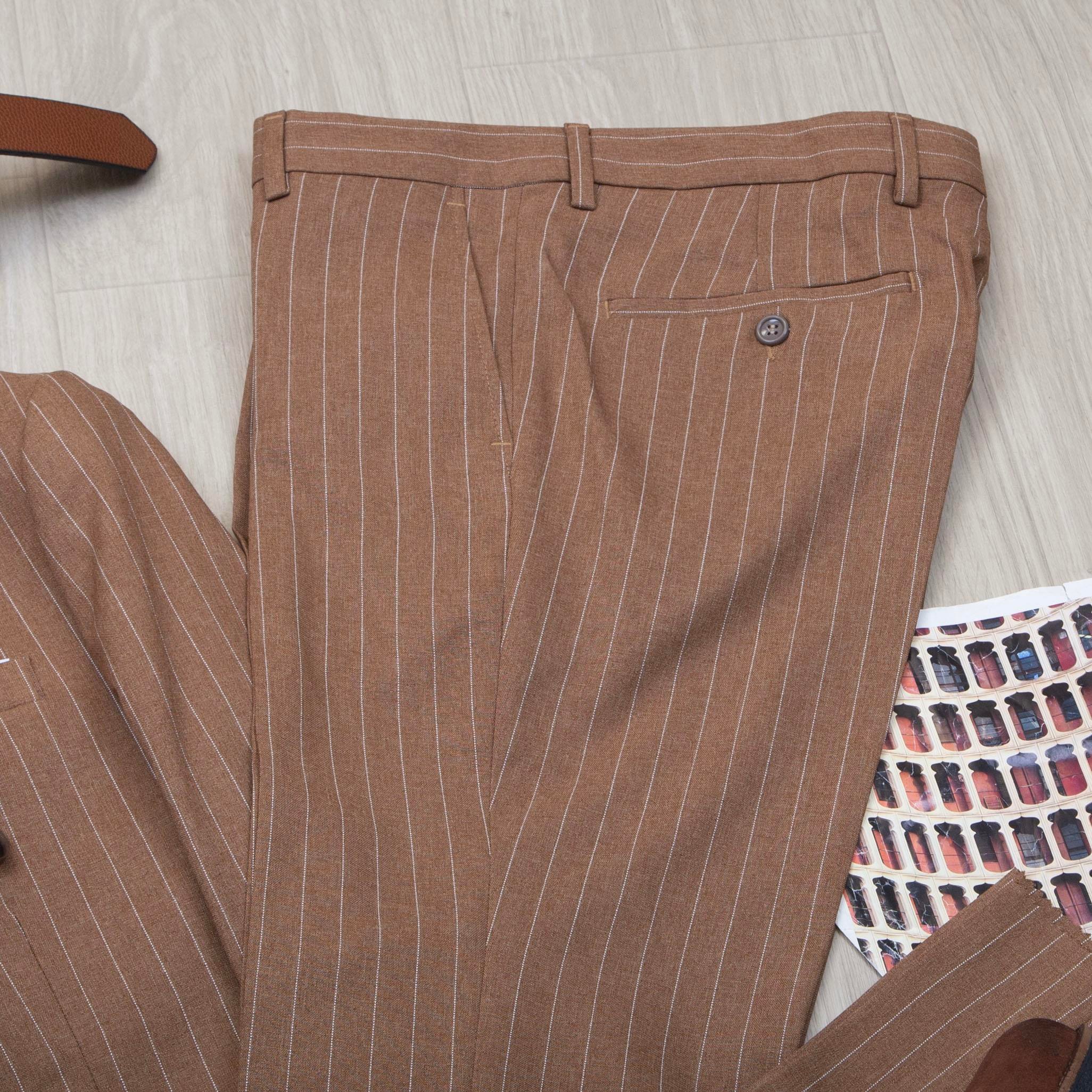 Taba Çizgili Kruvaze Takım Elbise Kombini