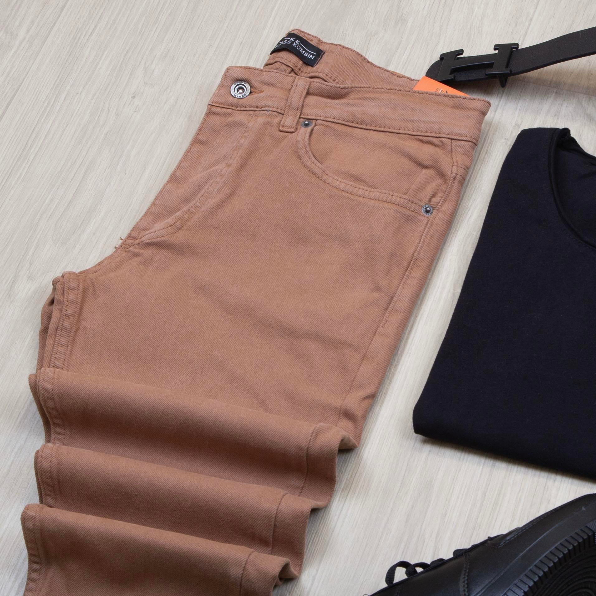 Taba Ekose Blazer Ceket Tişört Pantolon Ayakkabı Kombin