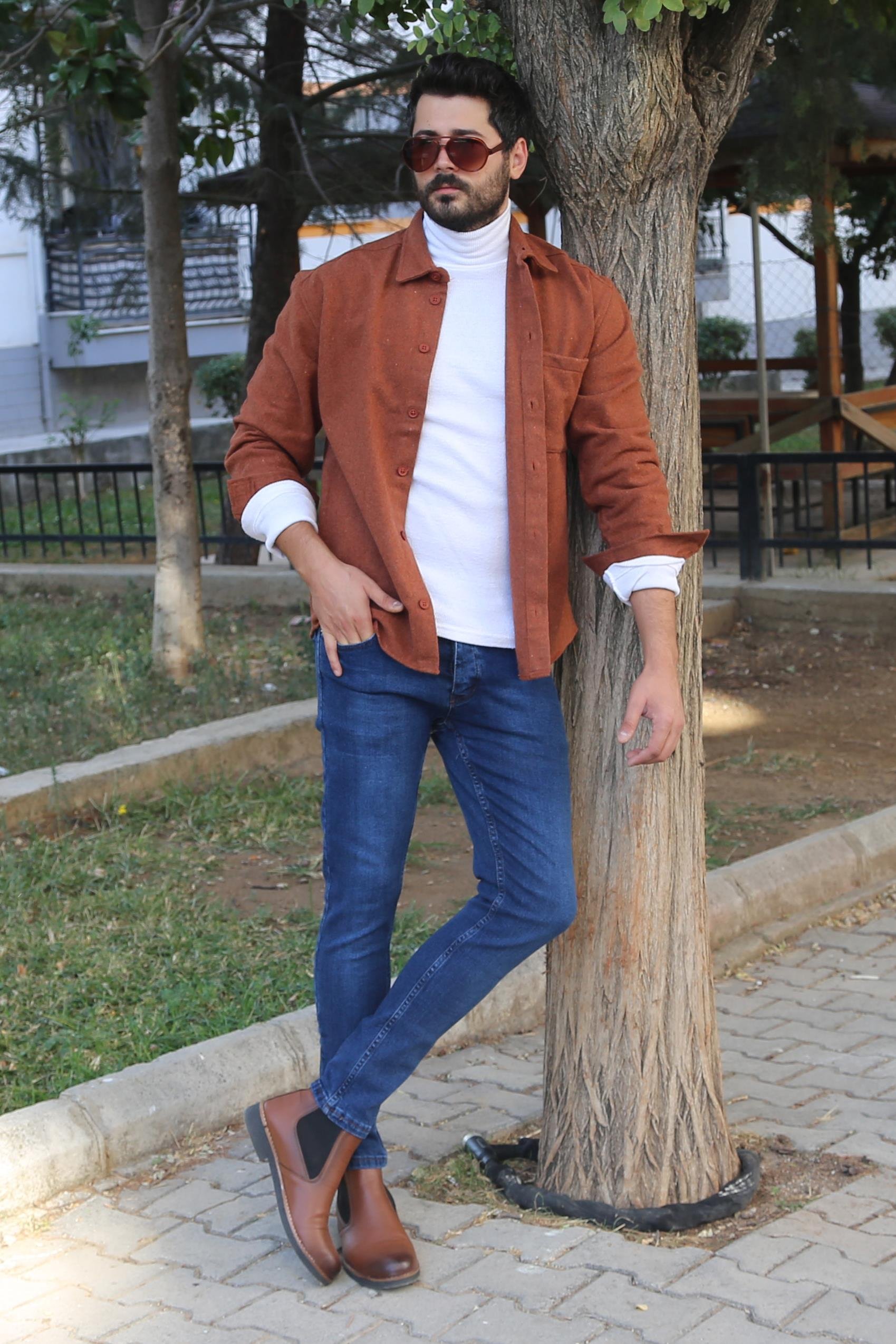 Taba Kaşe Gömlek Boğazlı Body Pantolon Bot Kombin