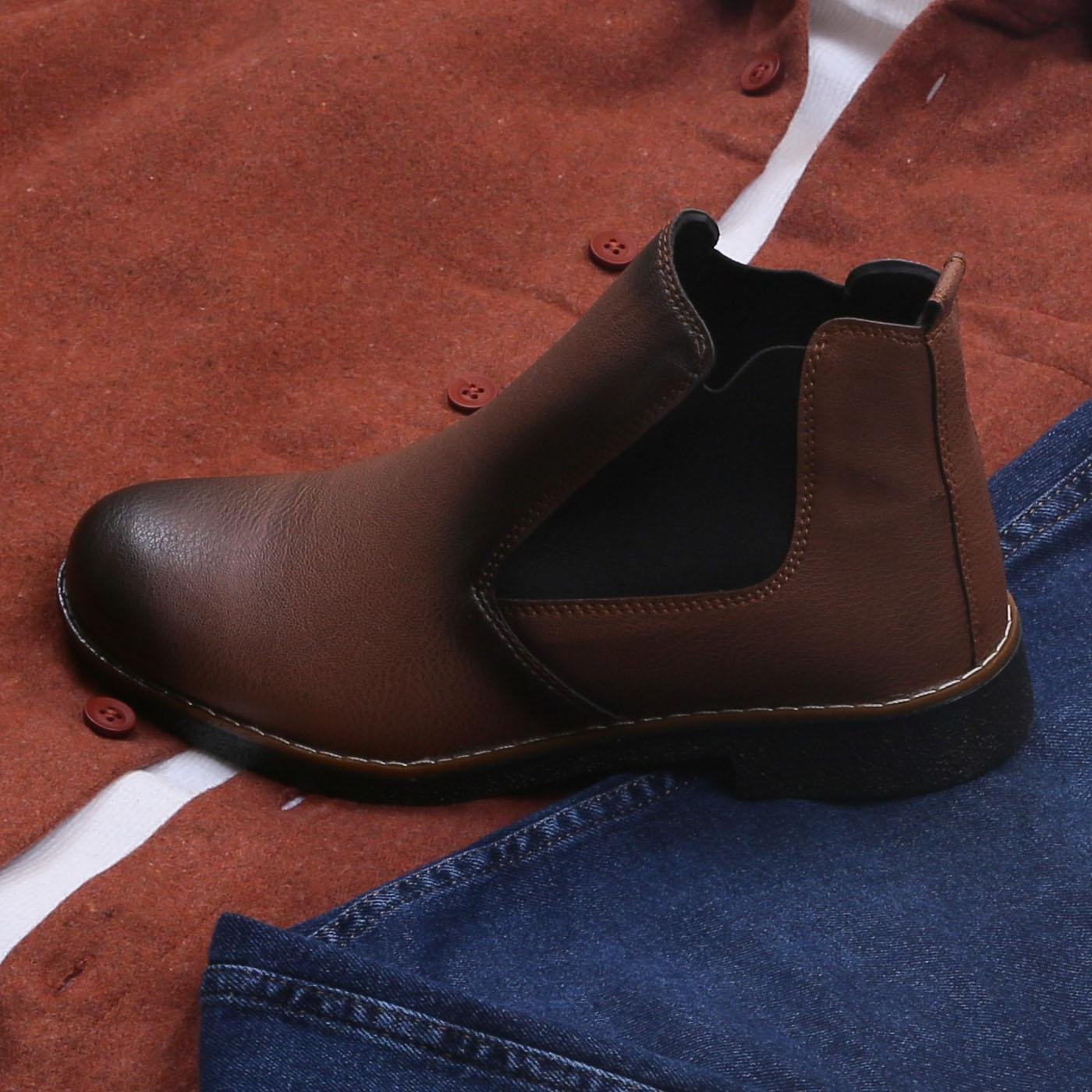 Taba Kaşe Gömlek Boğazlı Body Pantolon Bot Kombin