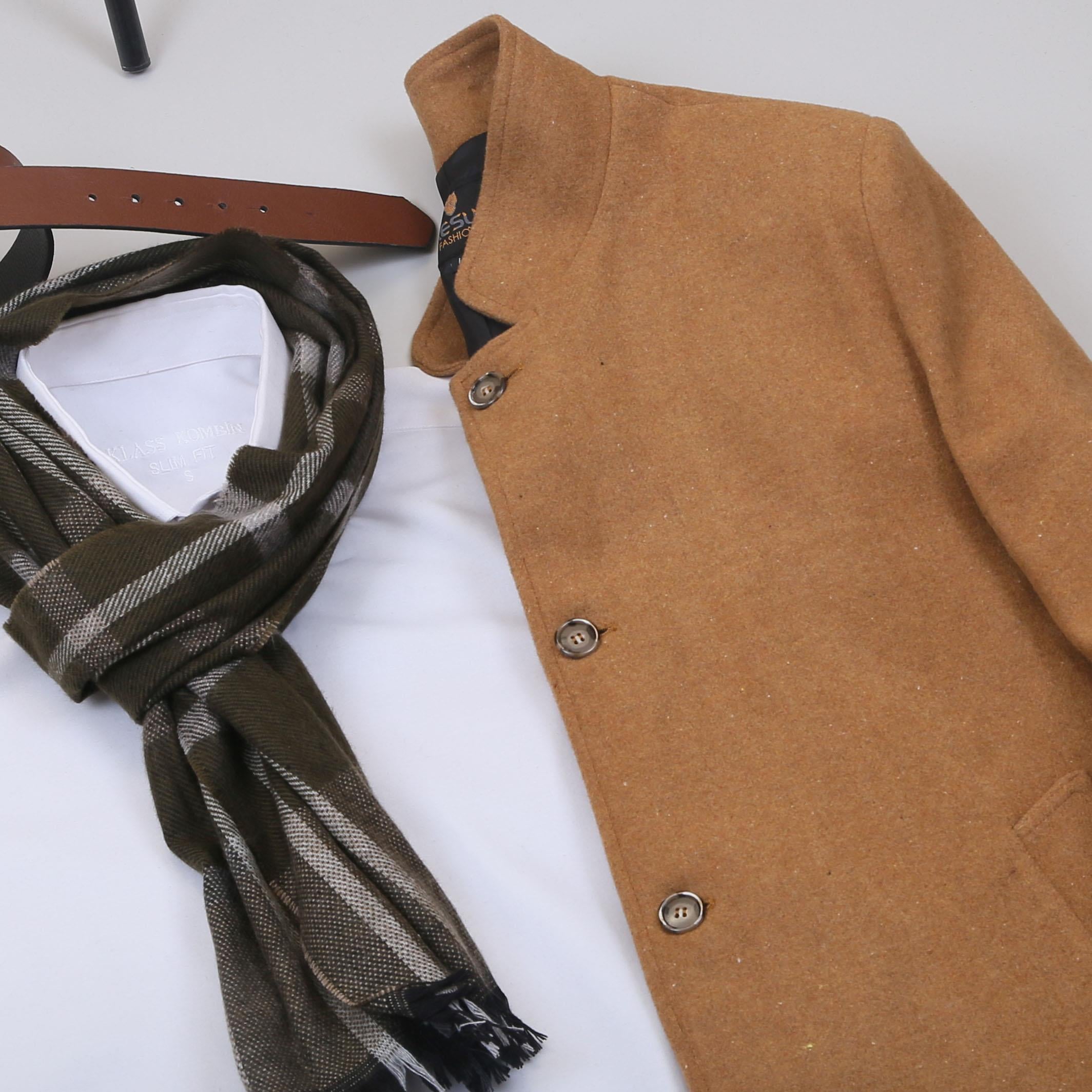 Taba Kaşe Kaban Gömlek Pantolon Ayakkabı Kombin