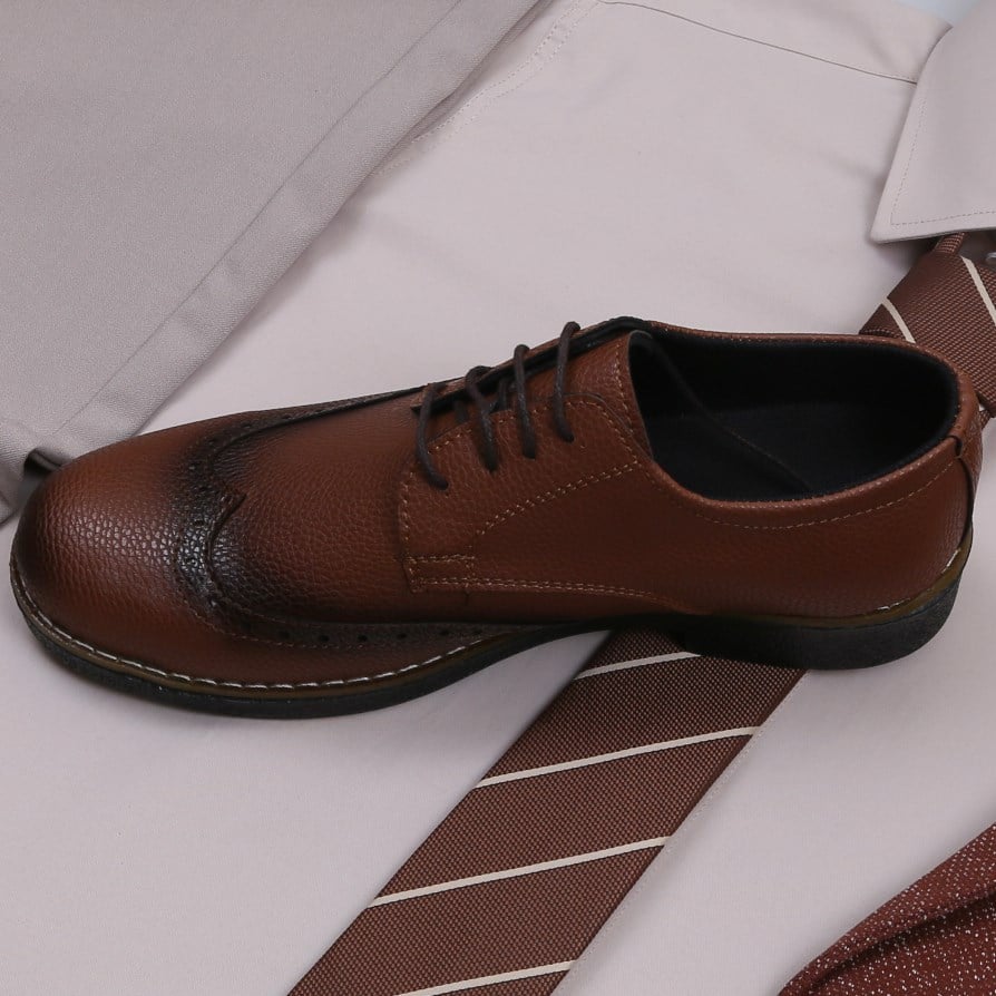 taba Kırçıllı  Blazer Ceket Bej Gömlek Bej Pantolon Taba Ayakkabı Kombin