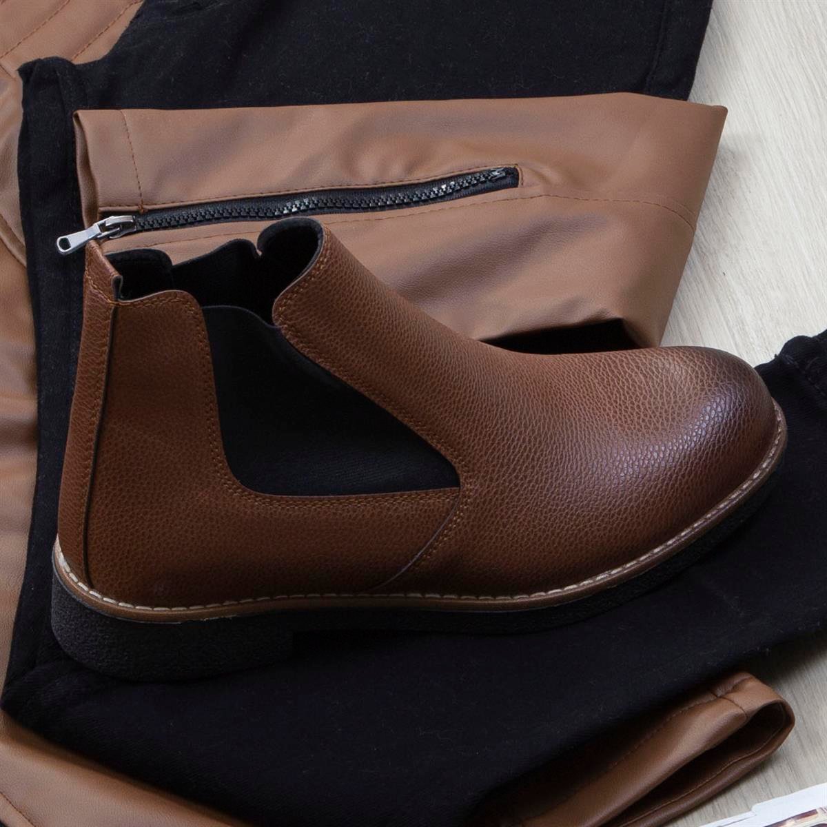 Taba Kürklü Deri Ceket Boğazlı Body Pantolon Ayakkabı Kombin