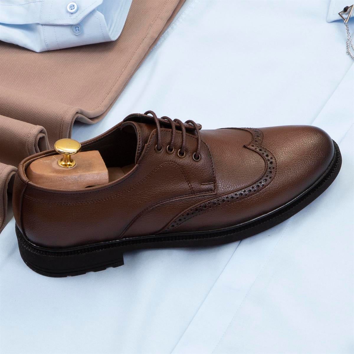 Taba Pantolon Mavi Gömlek Ayakkabı Kombin