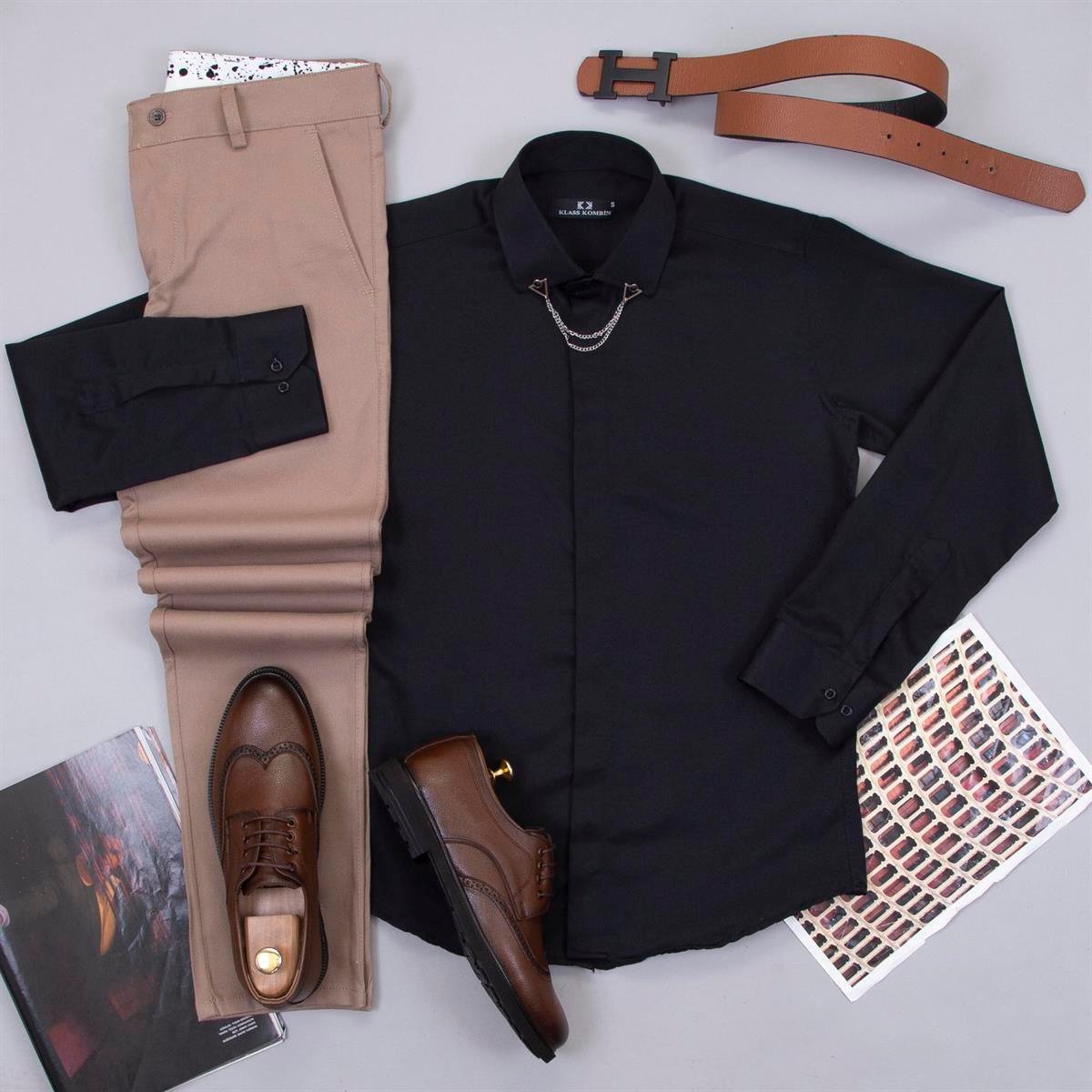 Taba Pantolon Siyah Gömlek Ayakkabı Kombin