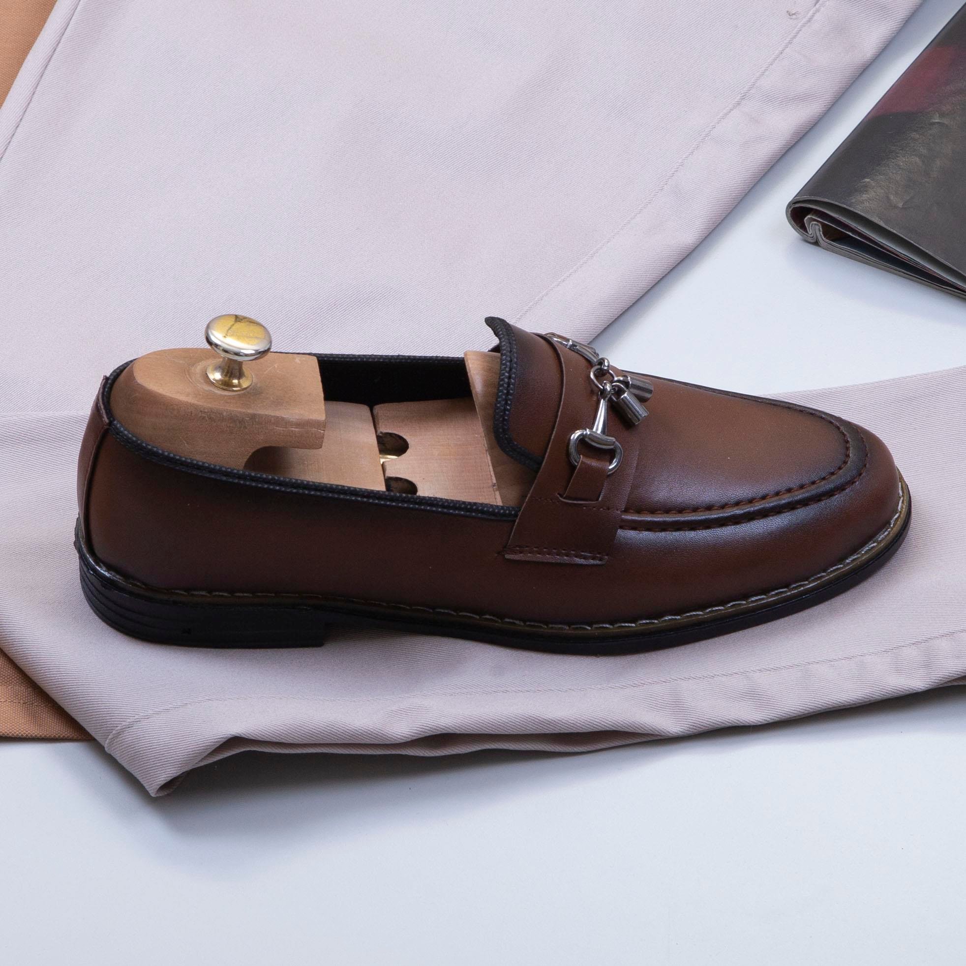 Taba Polo Yaka Tişört Pantolon Ayakkabı Kombin