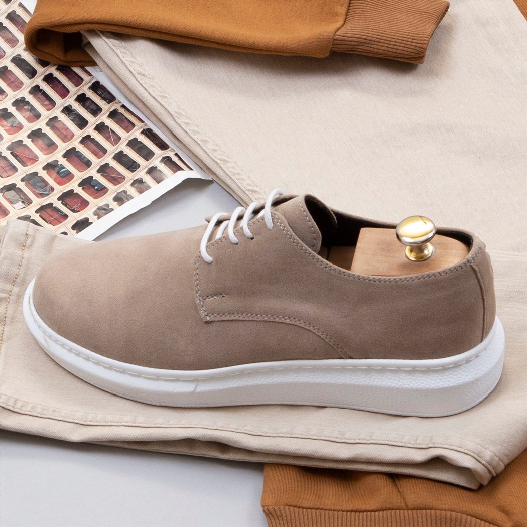 Tarçın Kapşonlu Sweat Pantolon Ayakkabı Kombin