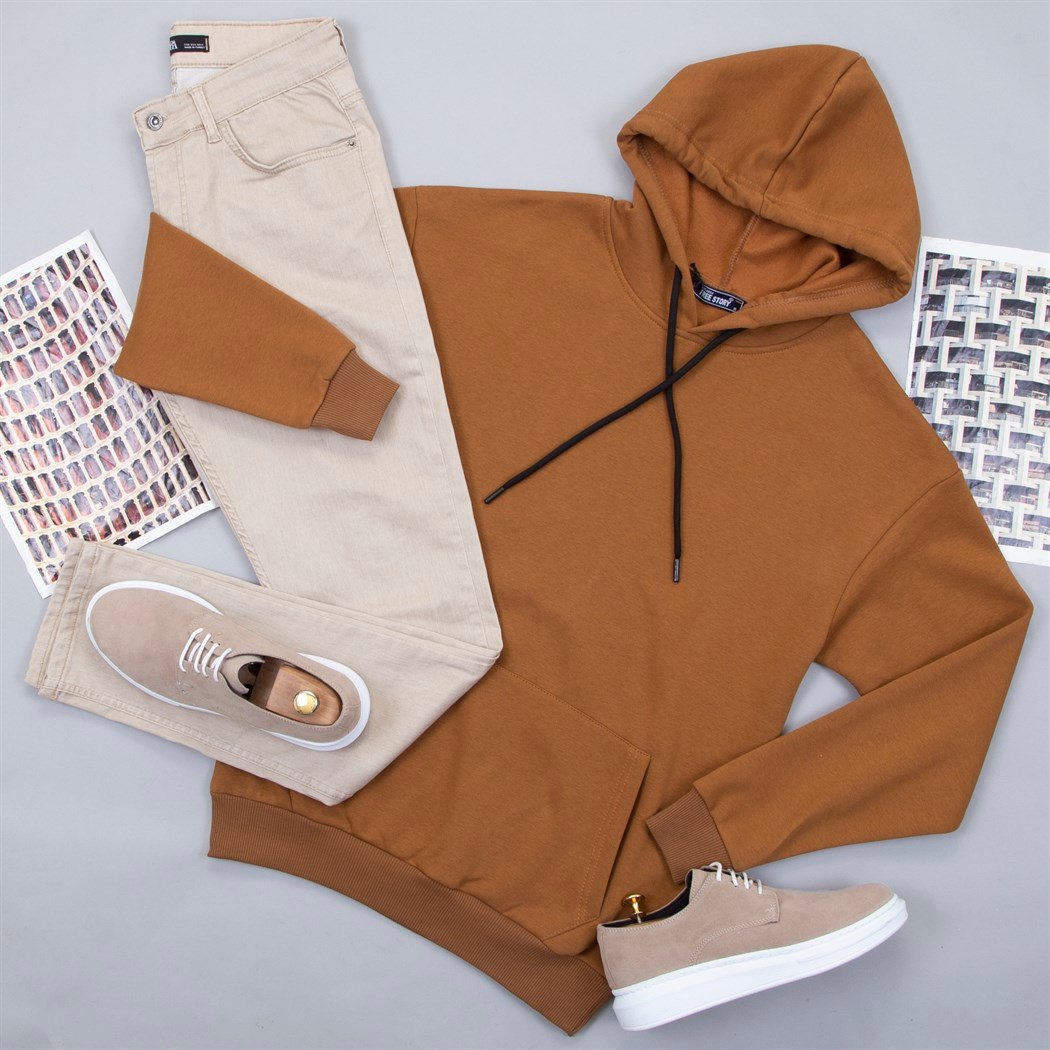 Tarçın Kapşonlu Sweat Pantolon Ayakkabı Kombin