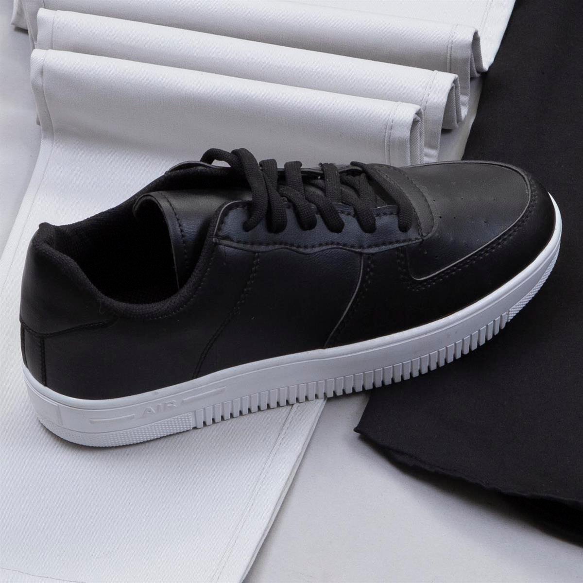 Taş Pantolon Siyah Gömlek Ayakkabı Kombin