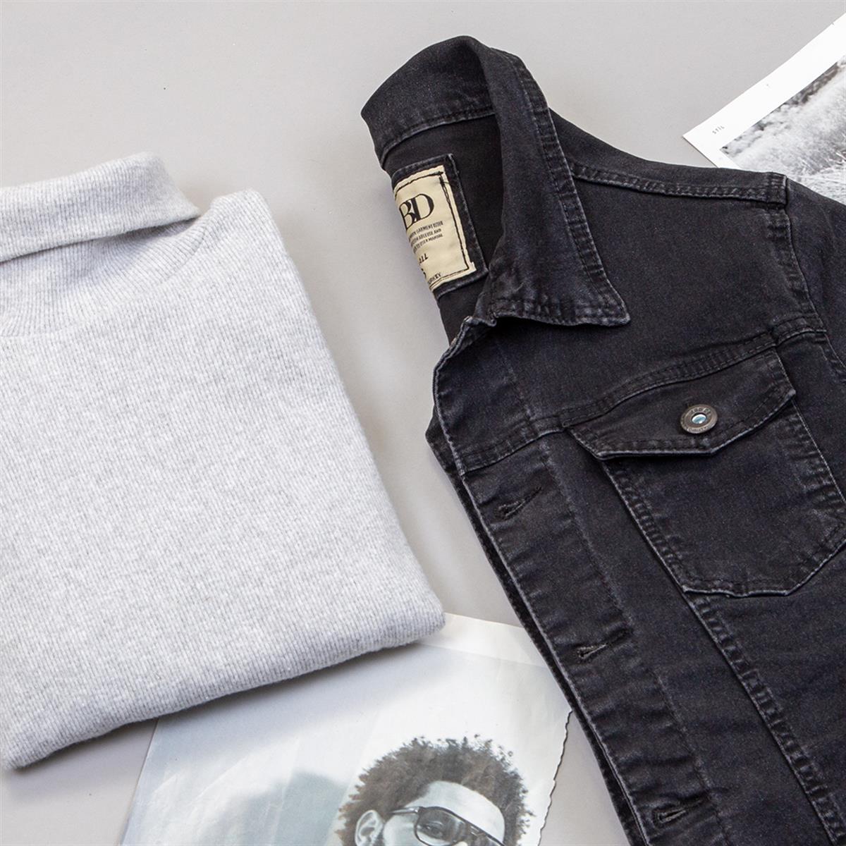 Taşlanmış Siyah Kot Ceket Tişört Pantolon Ayakkabı Kombin