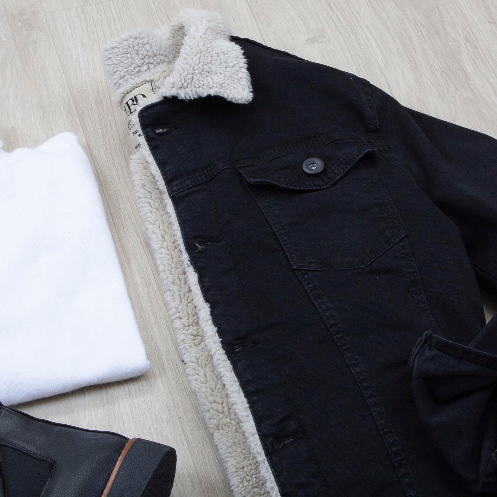 Taşlanmış Siyah Kot Ceket Boğazlı Body Pantolon Bot Kombin