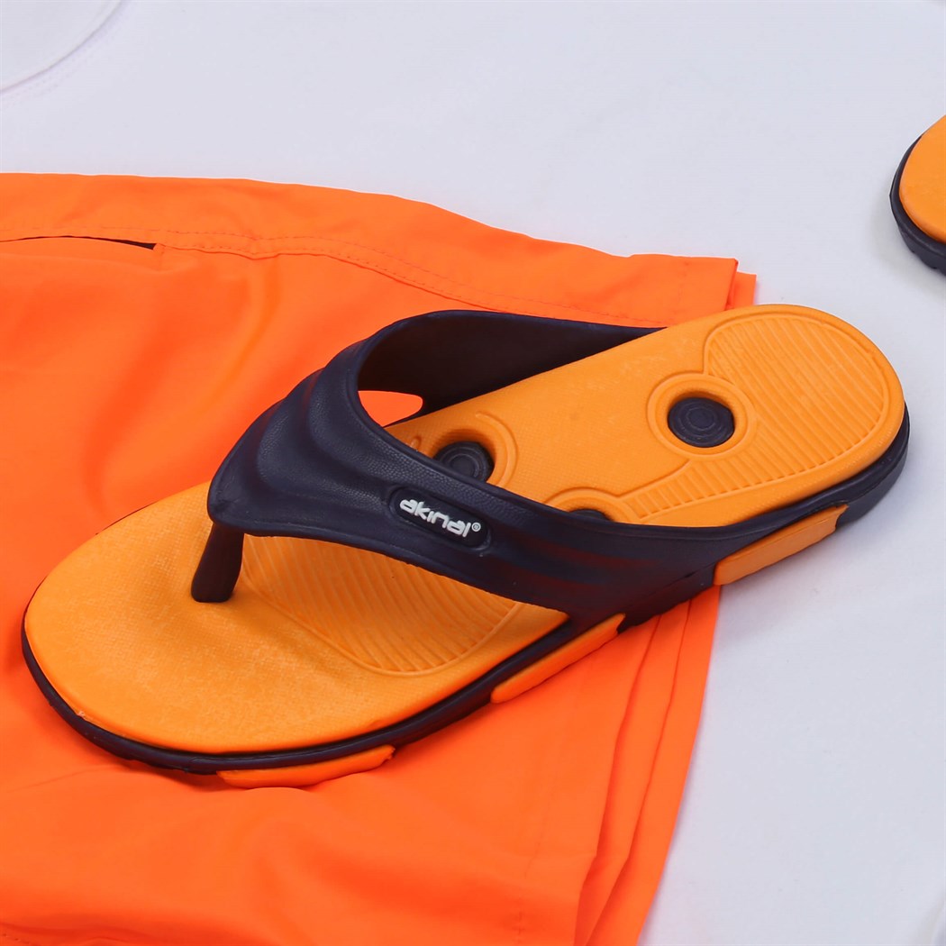 Turuncu Sort Tshirt Terlik Kombini