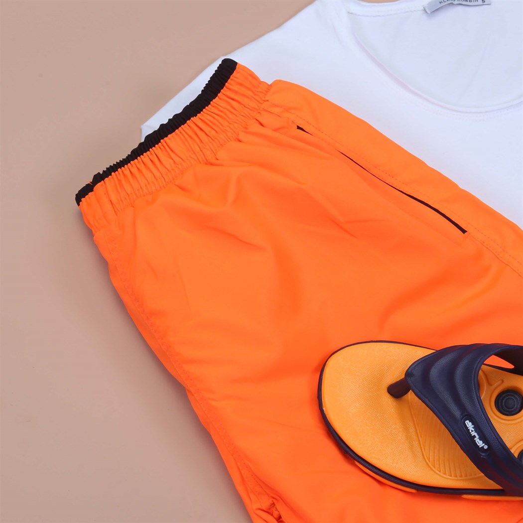 Turuncu Sort Tshirt Terlik Kombini